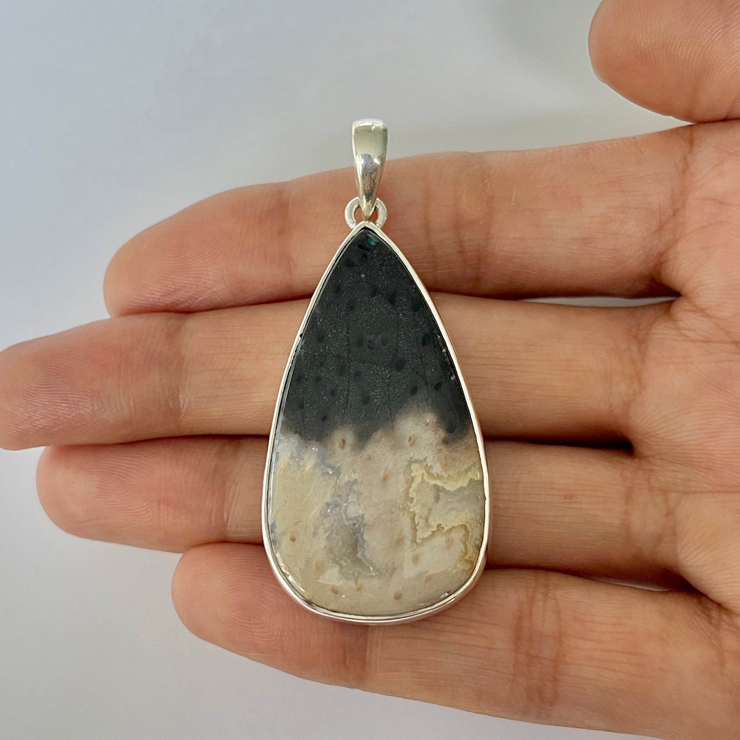 Plumroot Agate Pendant-(PTJ-1-8)