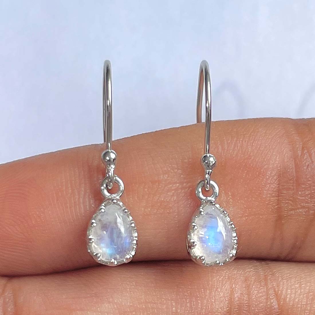 Moonstone Earring-(RBM-RDE-1006)
