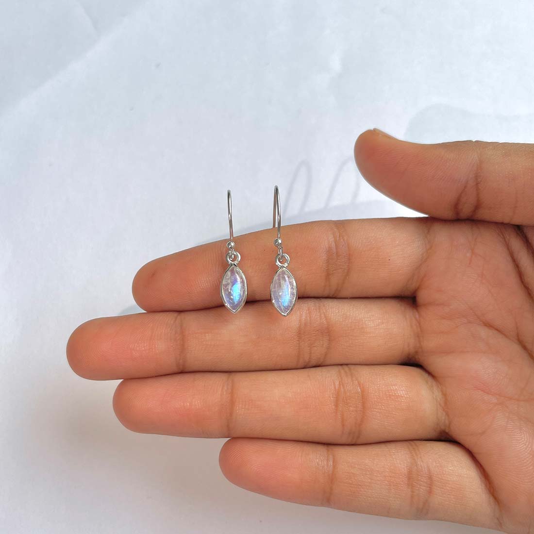 Moonstone Earring-(RBM-RDE-1019)