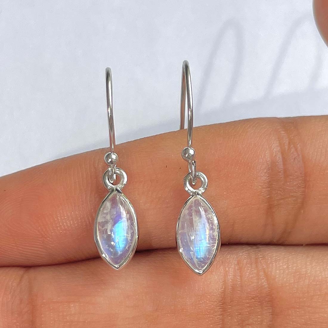 Moonstone Earring-(RBM-RDE-1019)