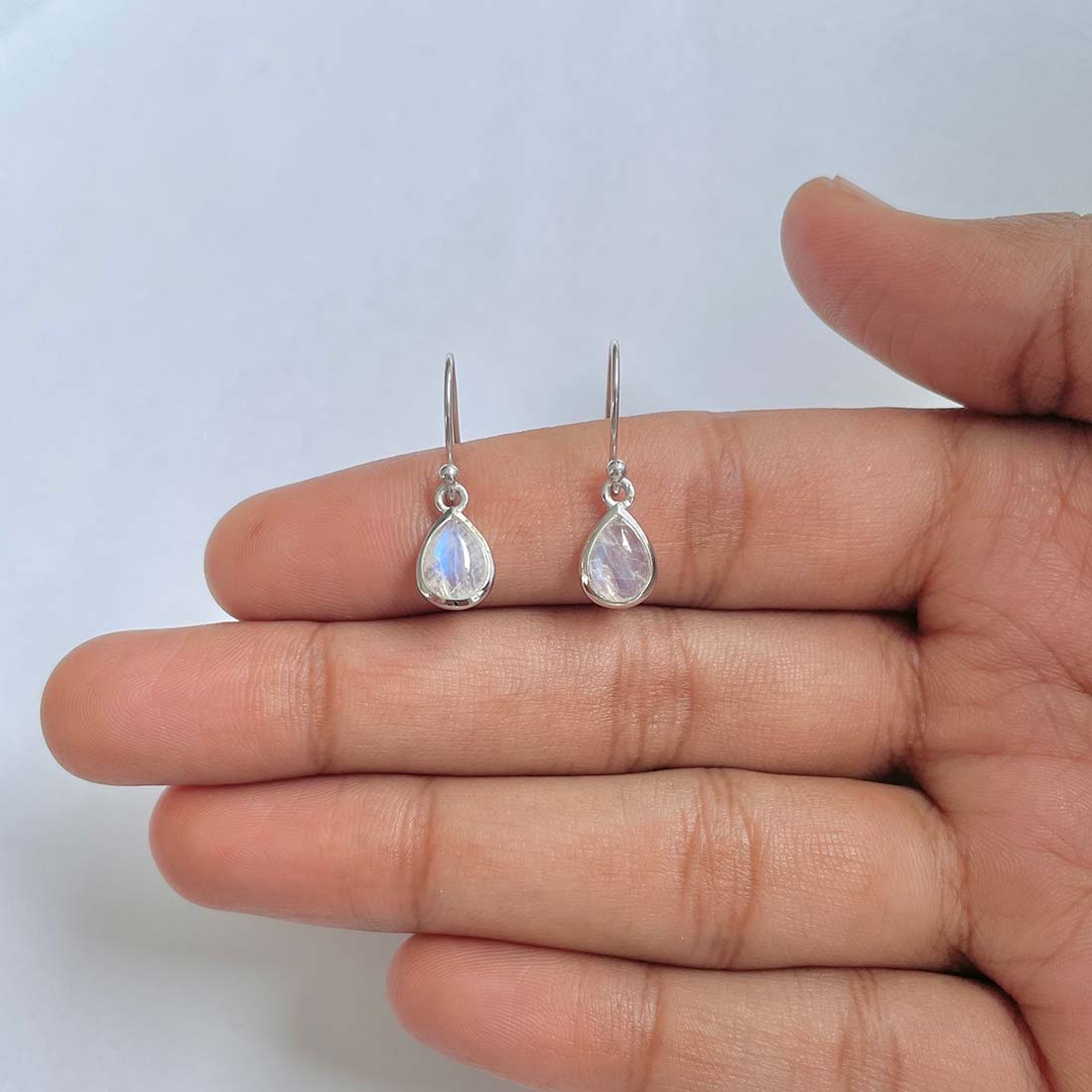 Moonstone Earring-(RBM-RDE-1053)