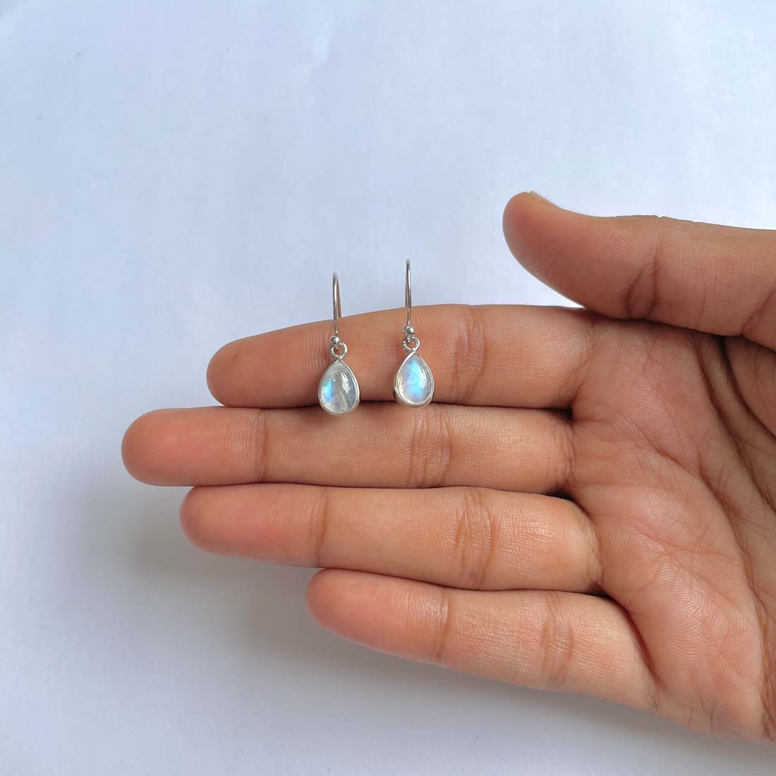 Moonstone Earring-(RBM-RDE-1117)
