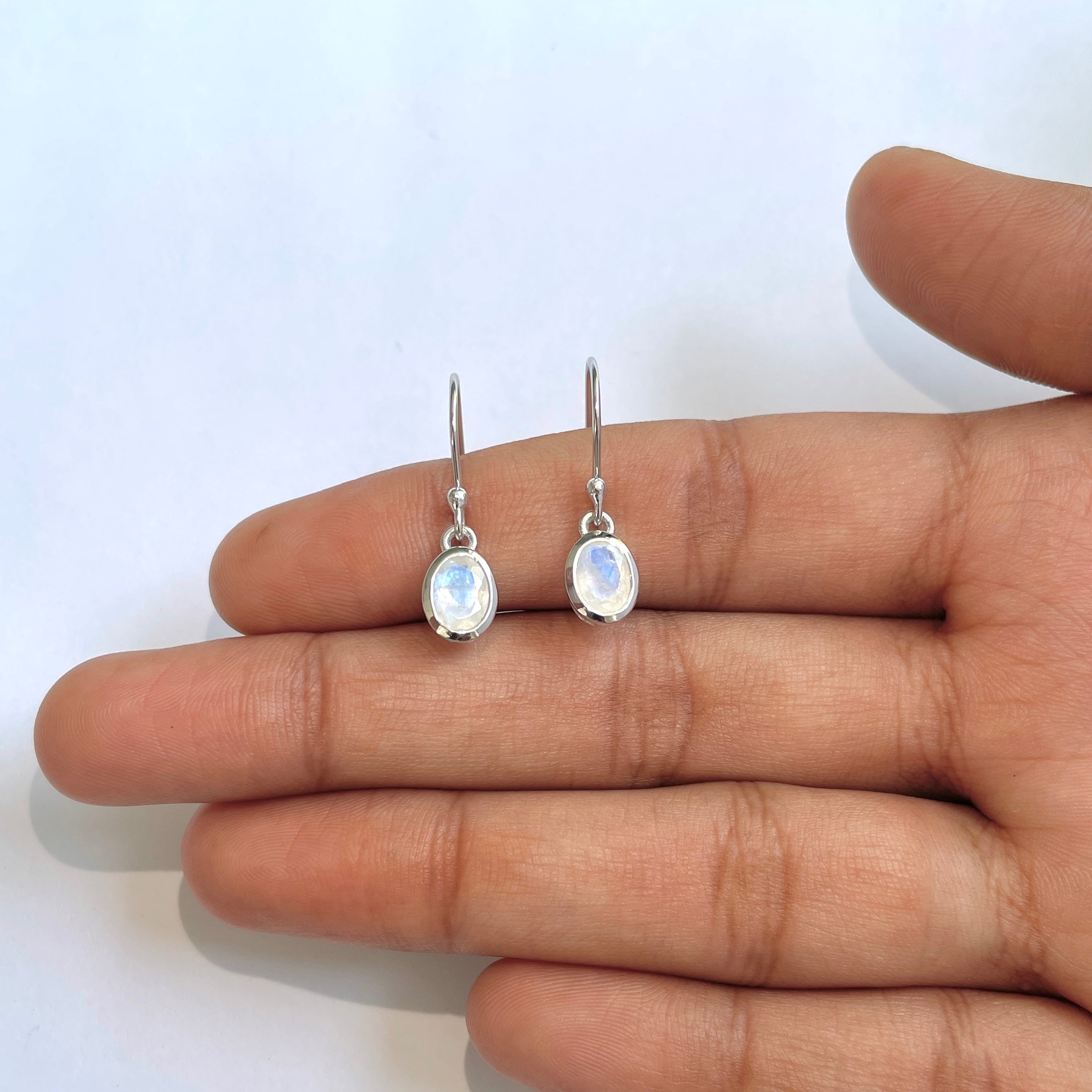 Moonstone Earring-(RBM-RDE-1316)