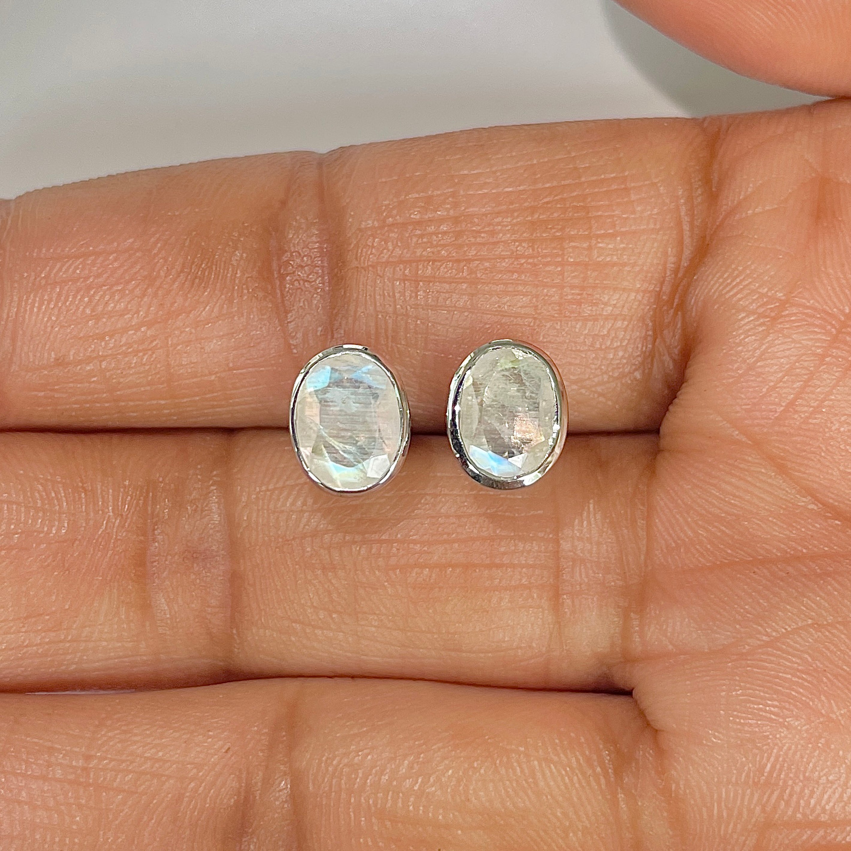 Moonstone Stud Earring-(RBM-RDE-1370)
