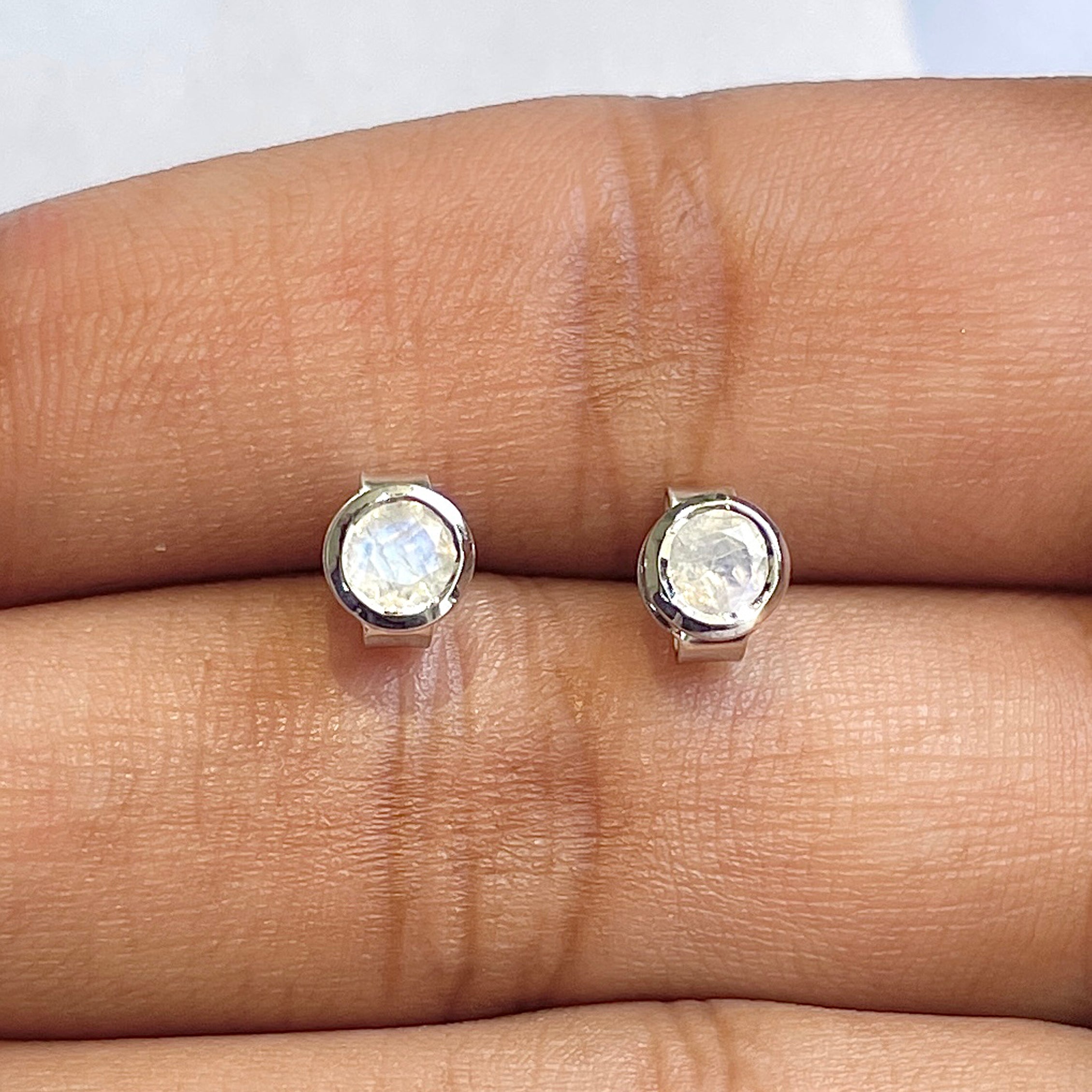 Moonstone Stud Earring-(RBM-RDE-1375)