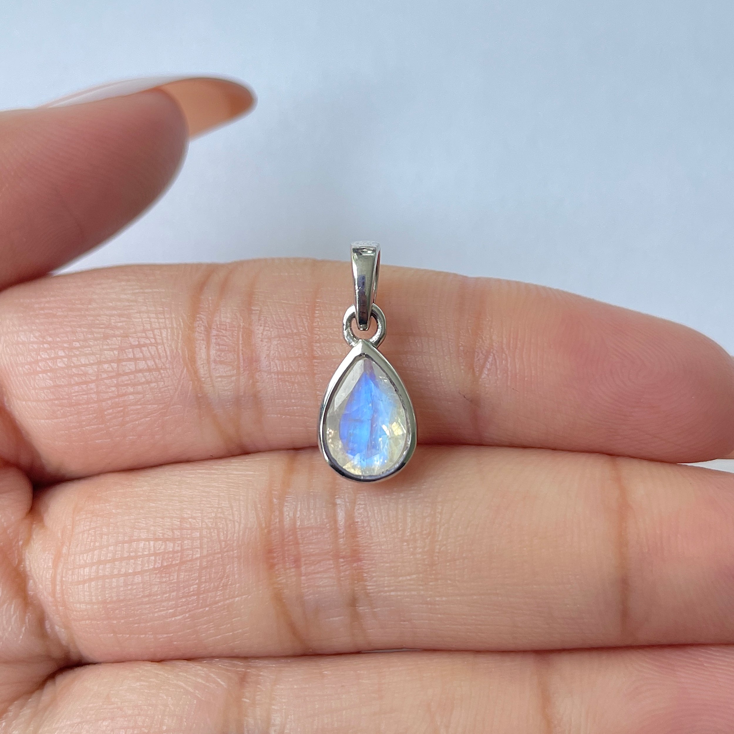 Moonstone Pendant-(RBM-RDP-956)