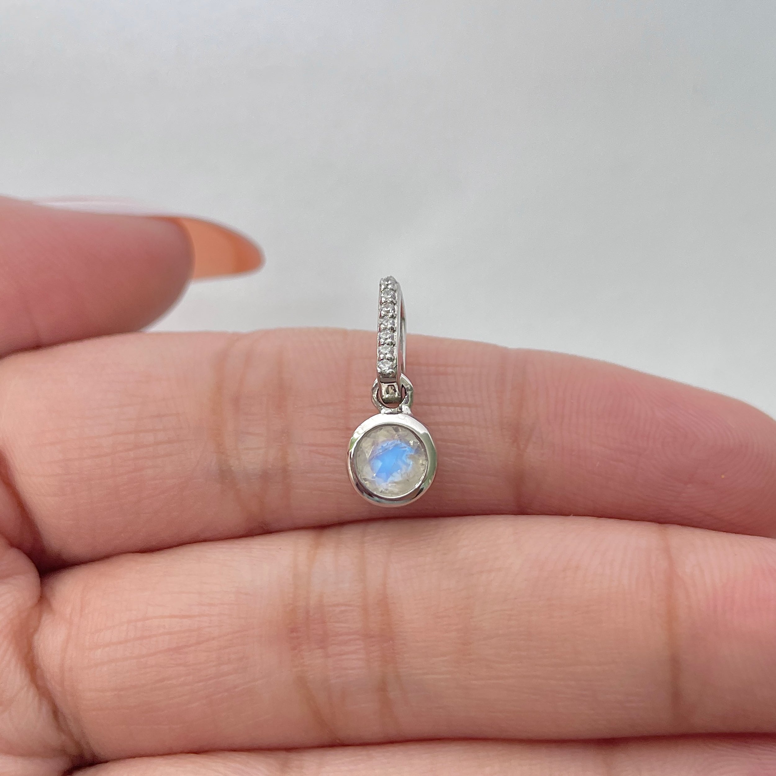 Moonstone Pendant-(RBM-RDP-957)