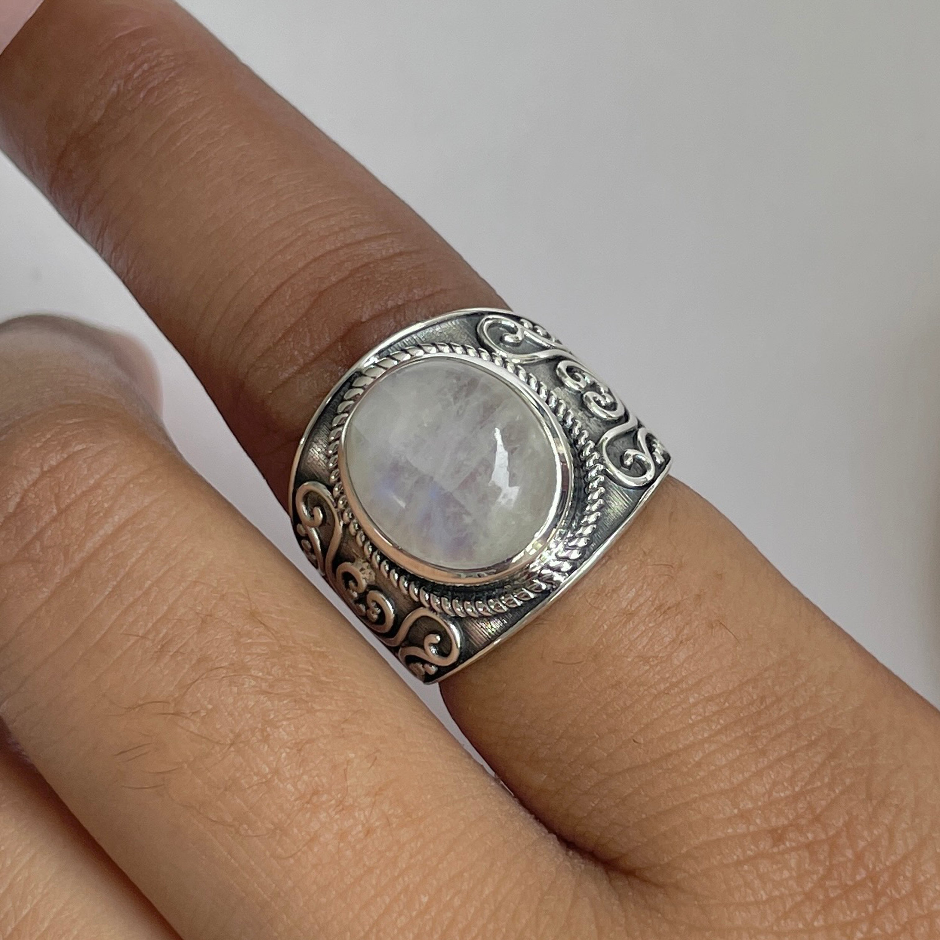 Moonstone Ring-(RBM-RDR-1164.)