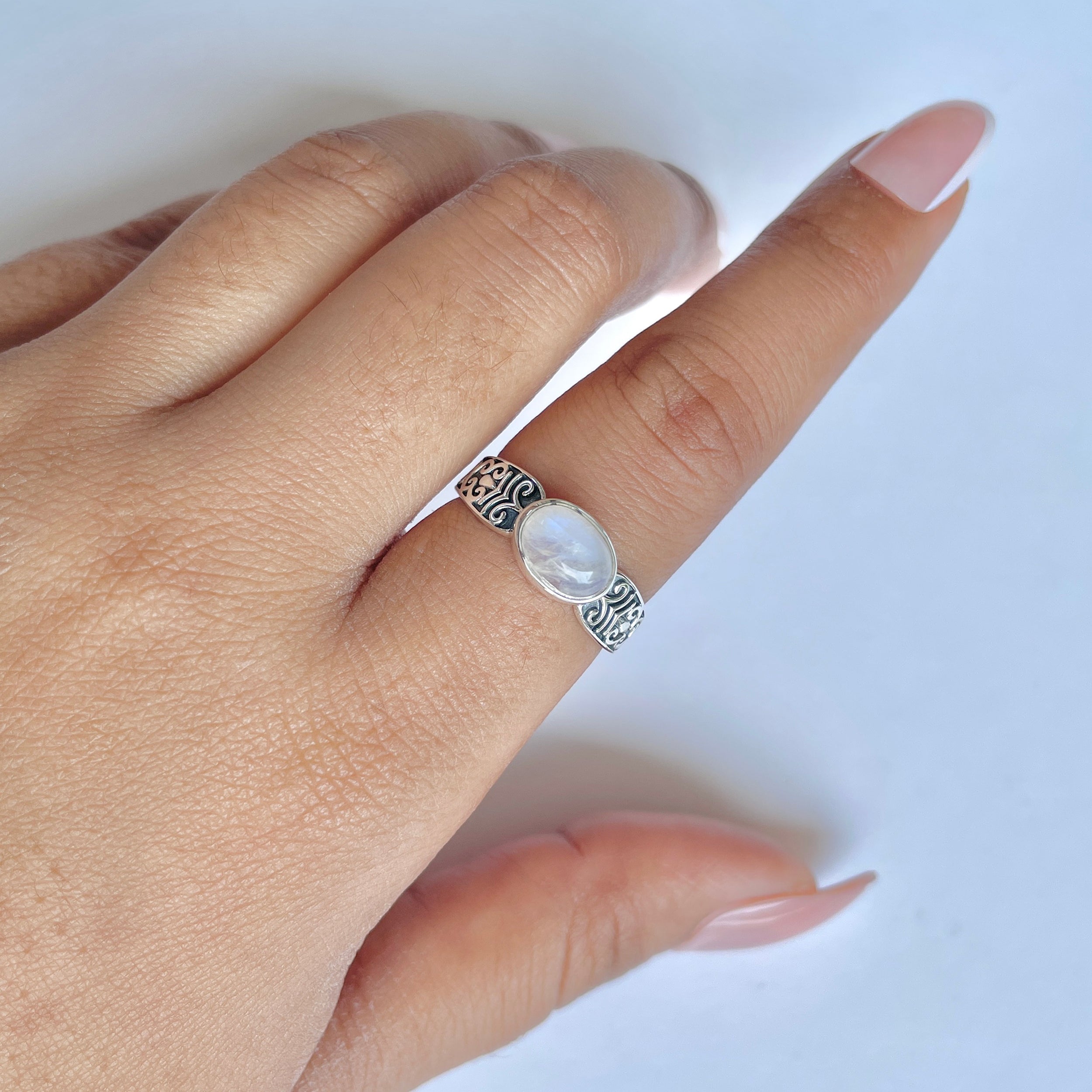 Moonstone Ring-(RBM-RDR-1285.)