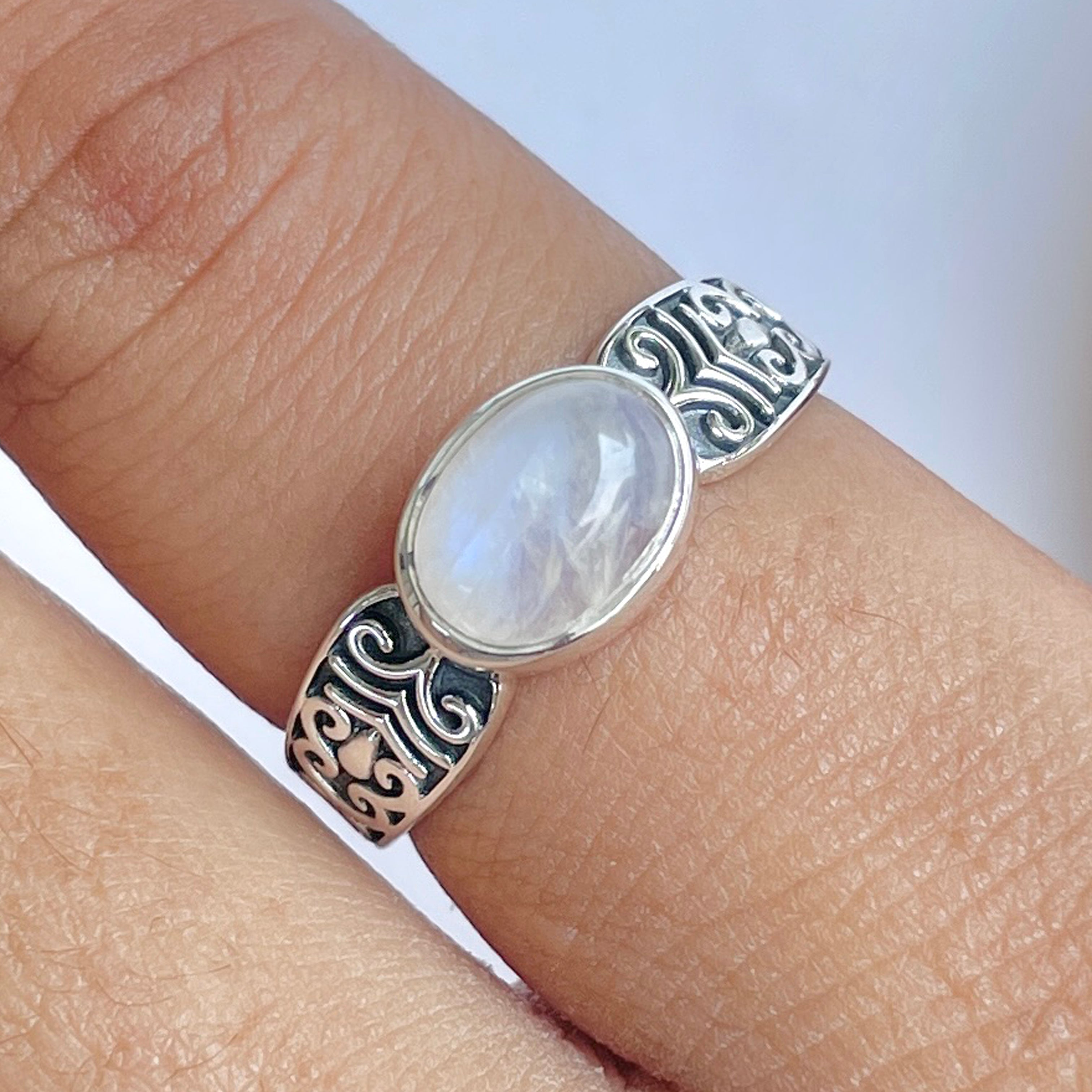 Moonstone Ring-(RBM-RDR-1285.)