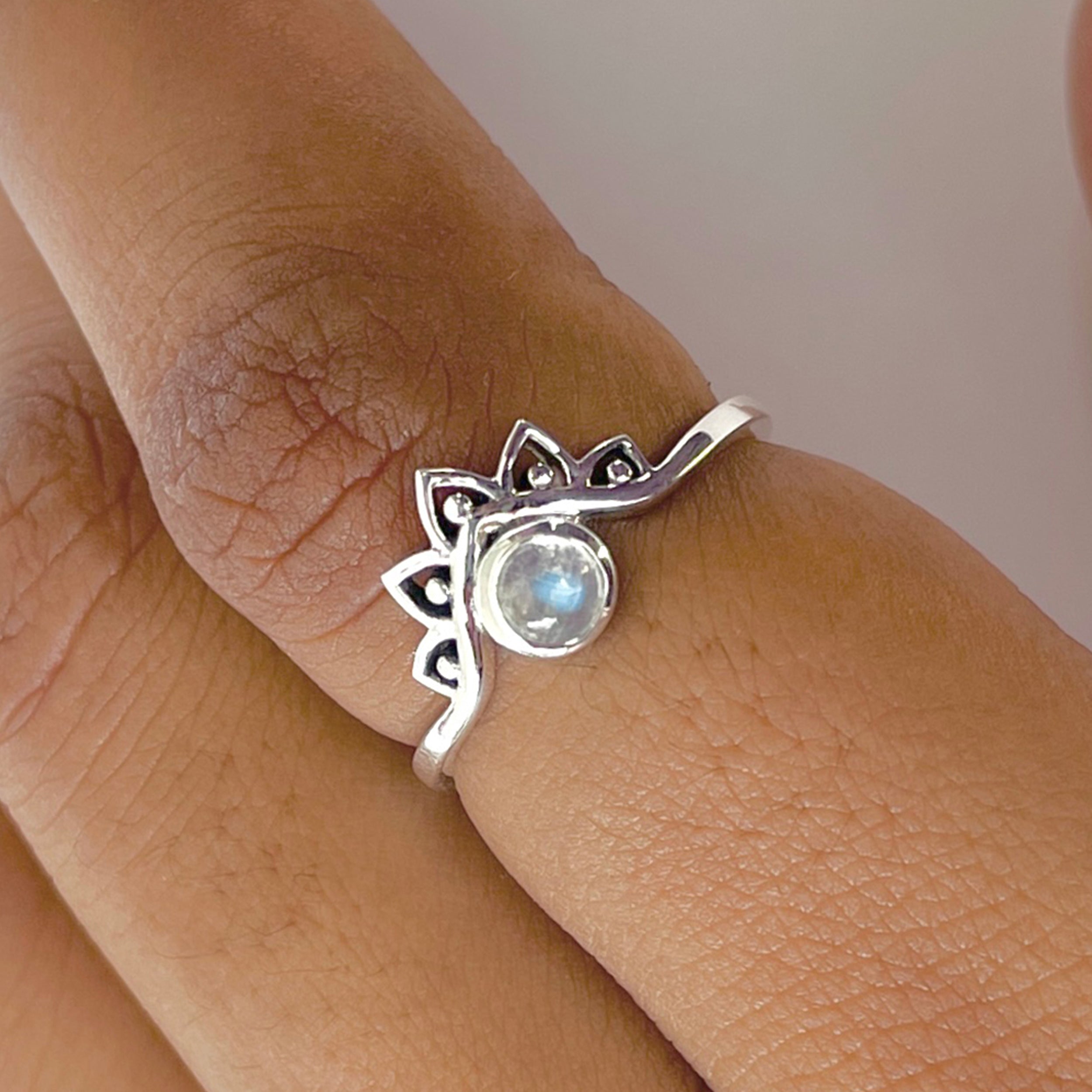 Moonstone Ring-(RBM-RDR-1342.)