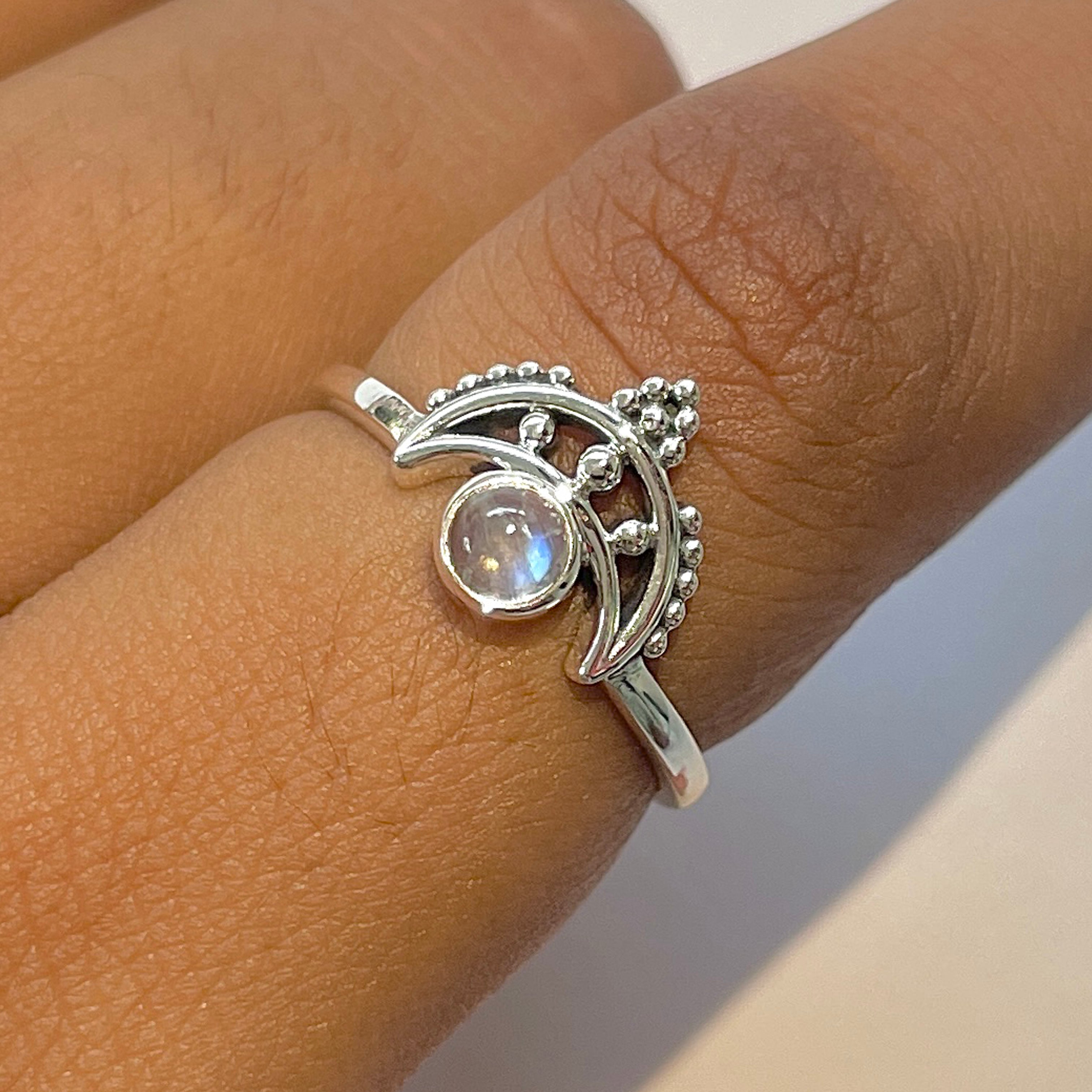 Moonstone Ring-(RBM-RDR-1344.)