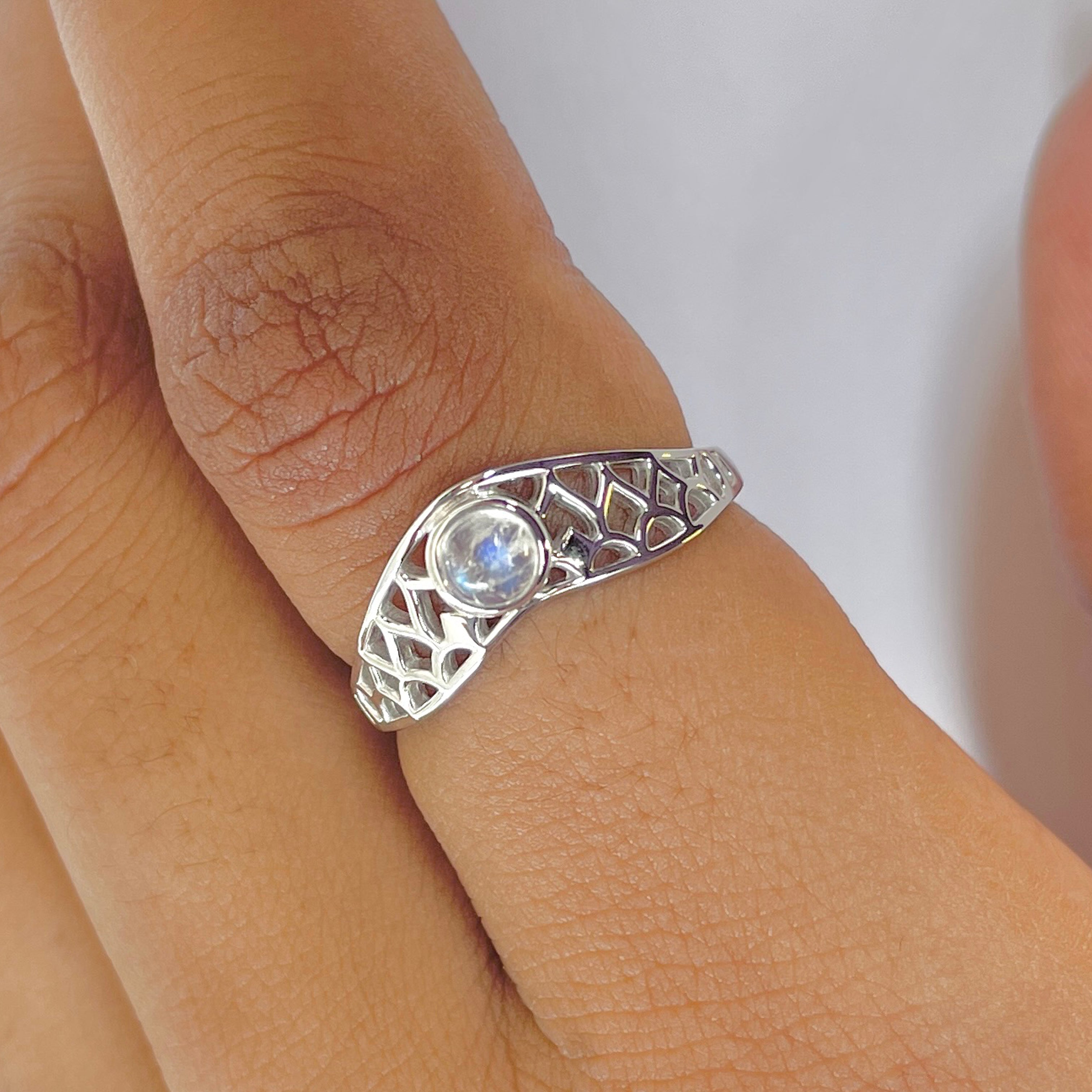 Moonstone Ring-(RBM-RDR-1346.)