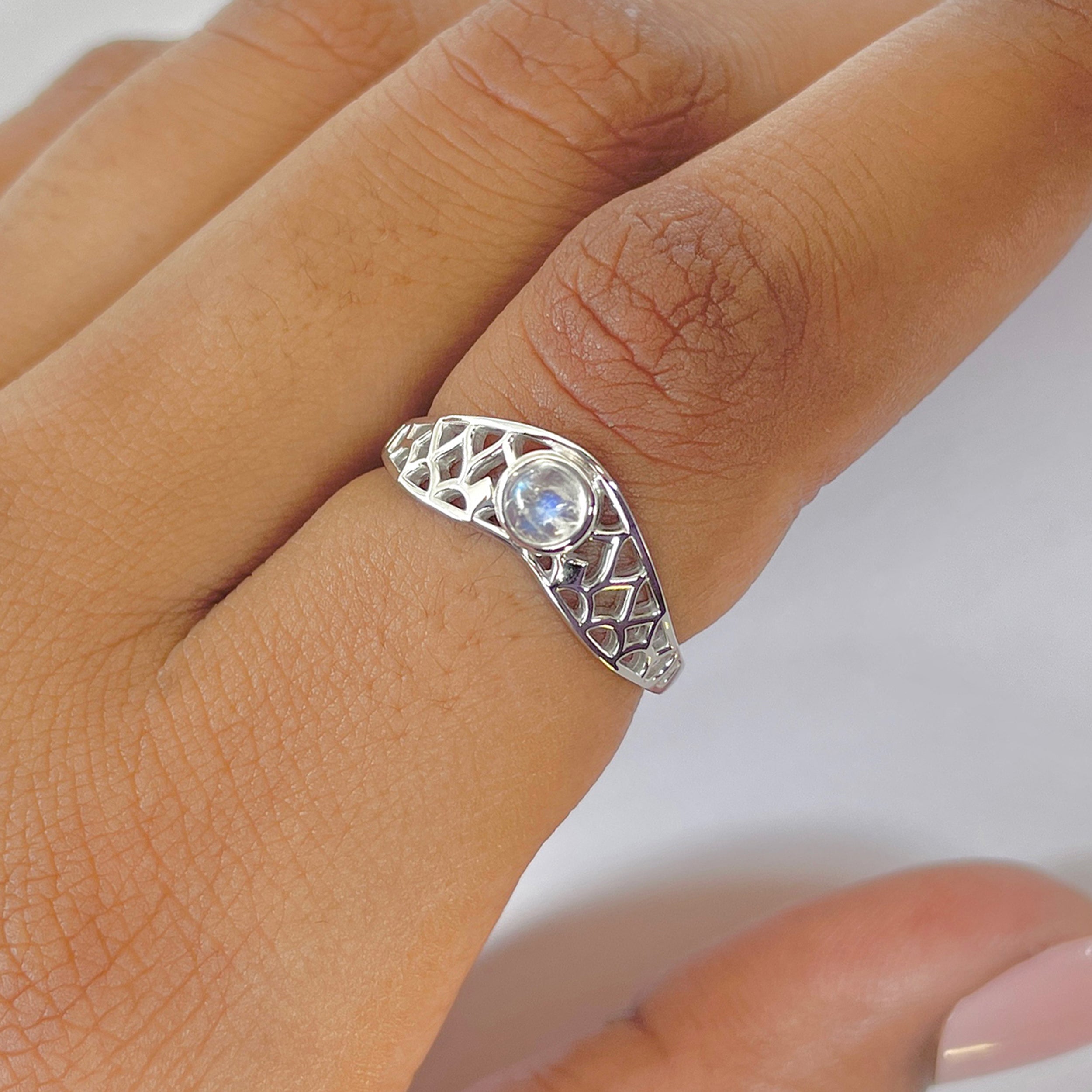 Moonstone Ring-(RBM-RDR-1346.)