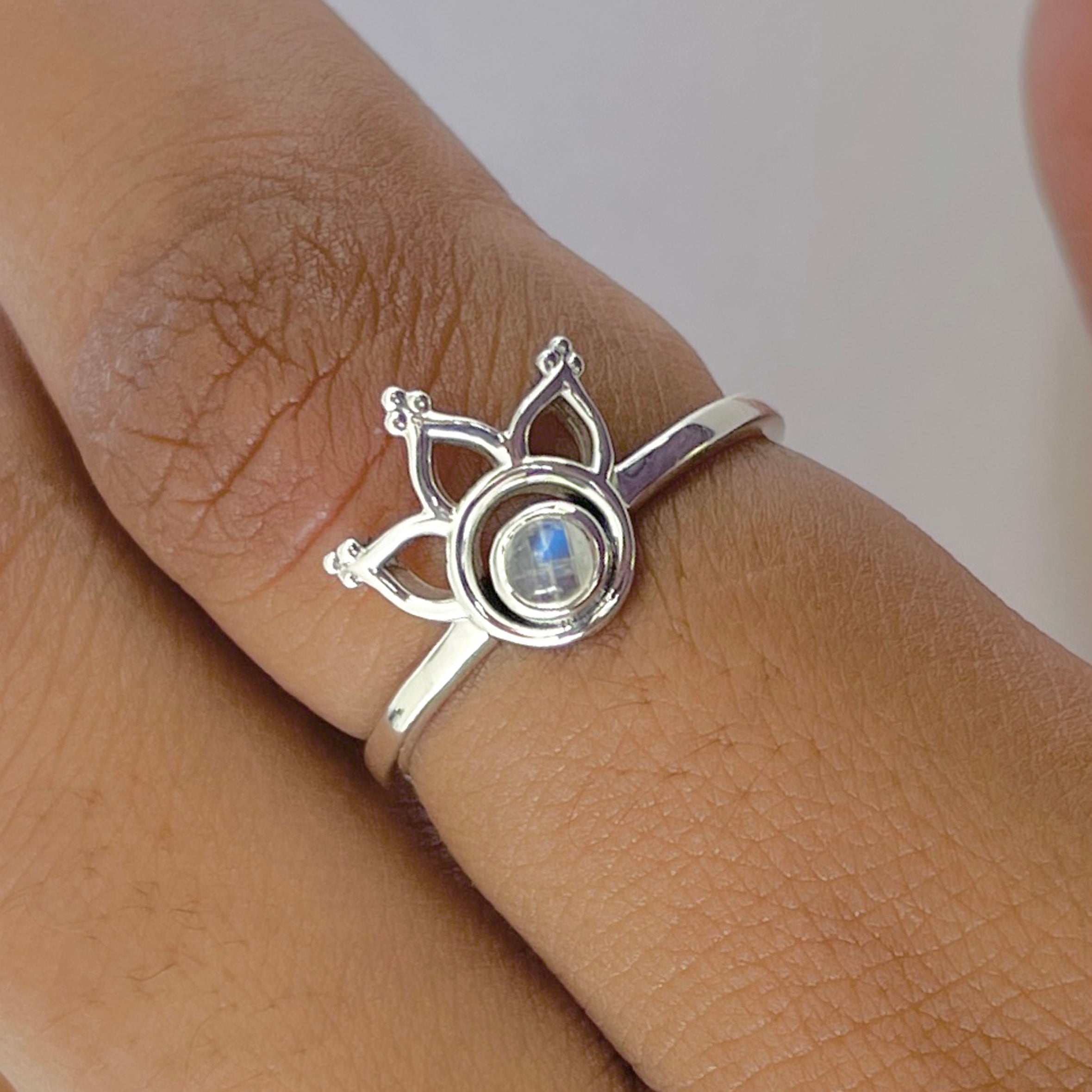 Moonstone Ring-(RBM-RDR-1362.)