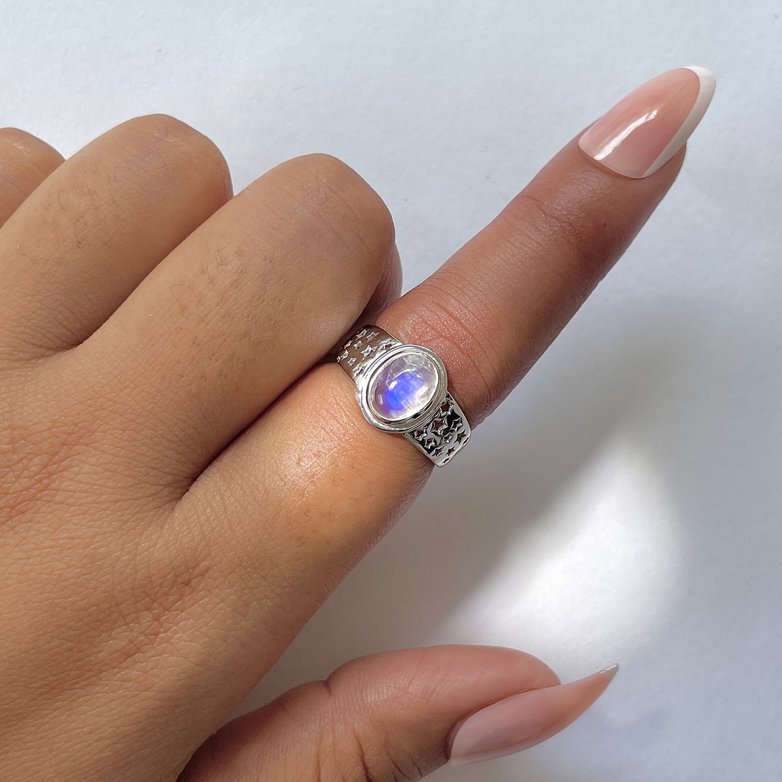 Moonstone Ring-(RBM-RDR-1565.)