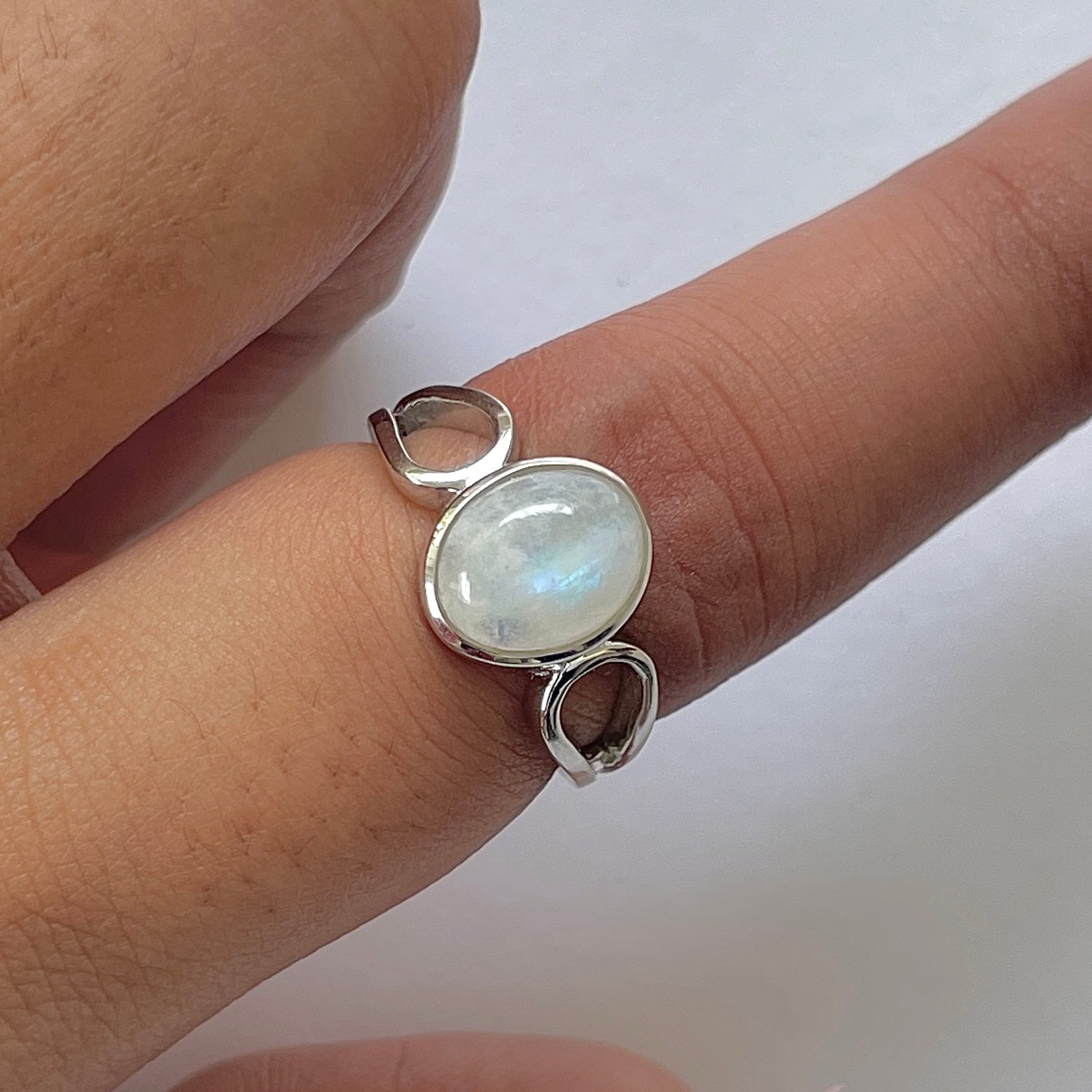 Moonstone Ring-(RBM-RDR-1583.)
