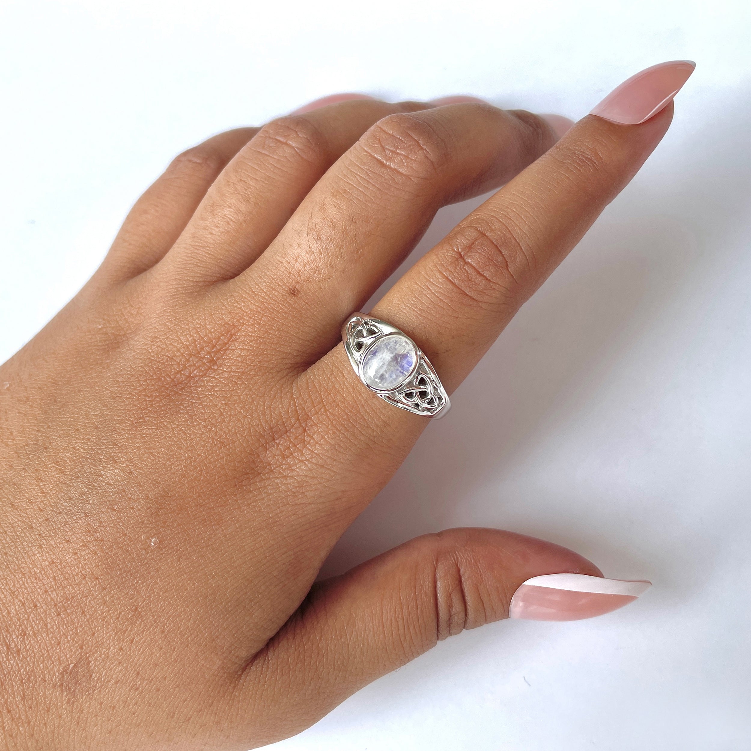 Moonstone Ring-(RBM-RDR-1592.)