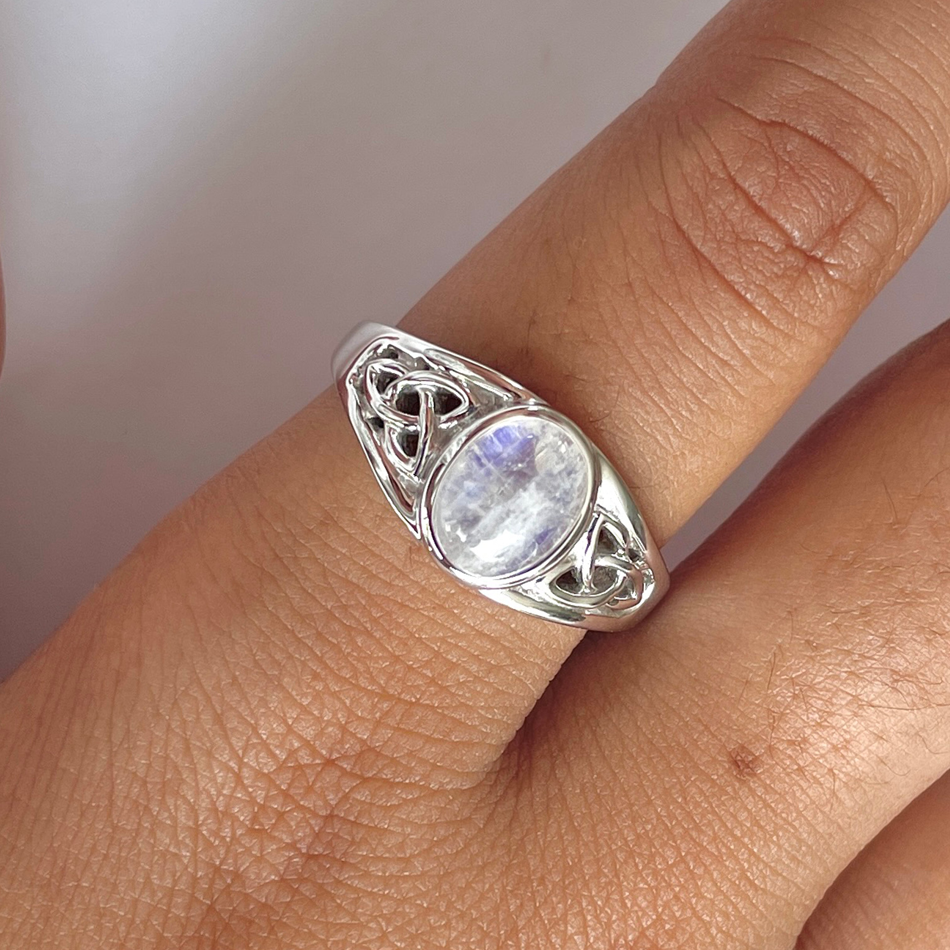 Moonstone Ring-(RBM-RDR-1592.)