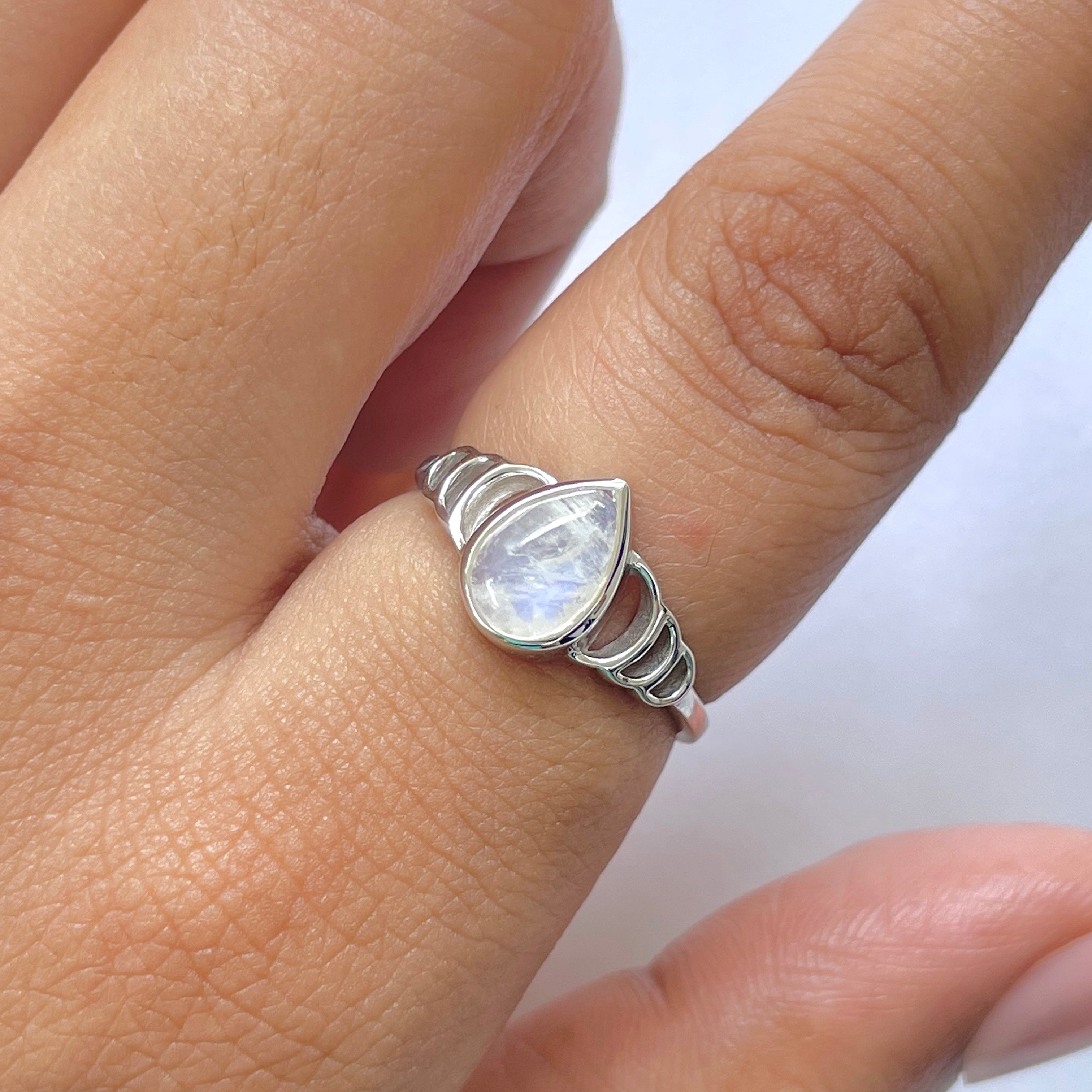 Moonstone Ring-(RBM-RDR-1605.)