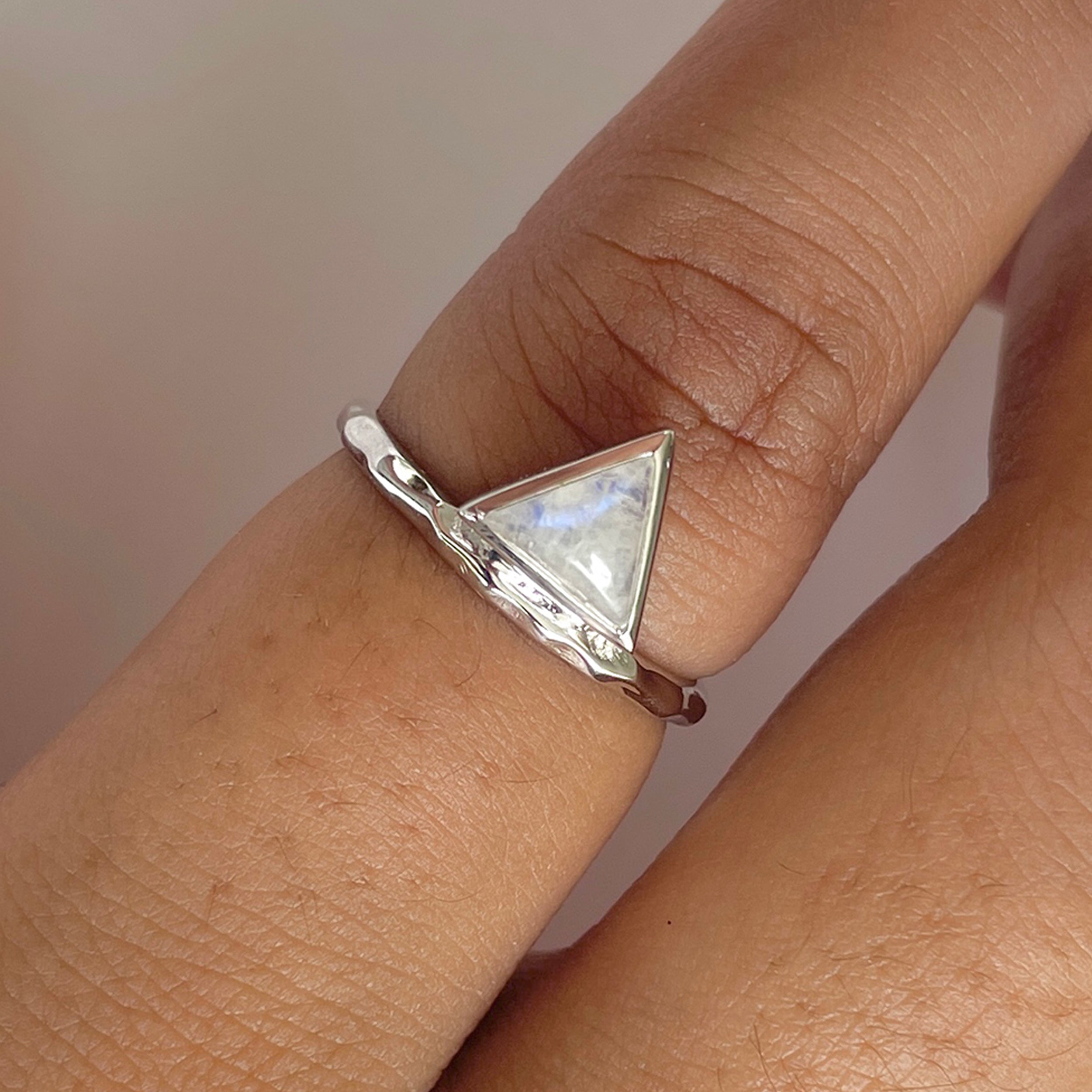 Moonstone Ring-(RBM-RDR-1682.)