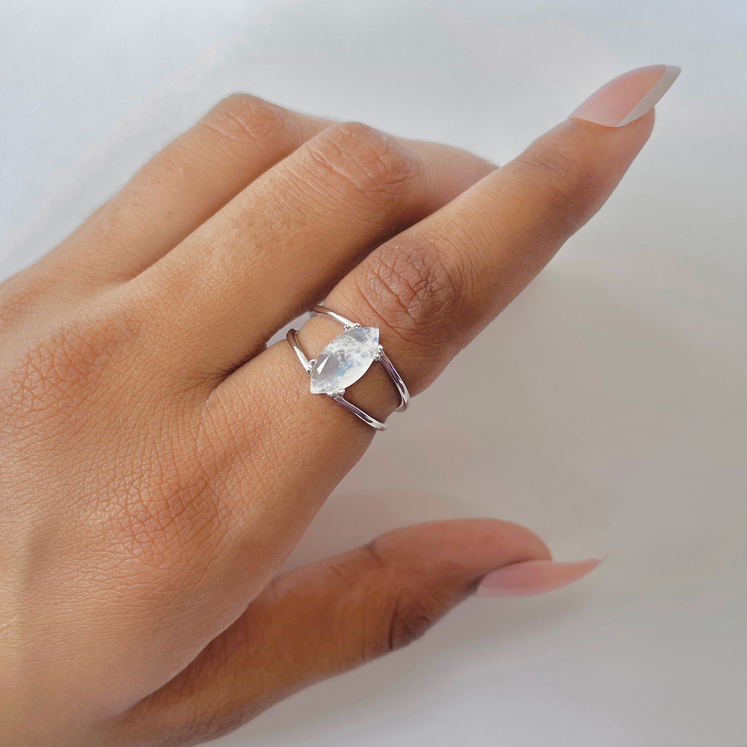Moonstone Ring-(RBM-RDR-1732.)