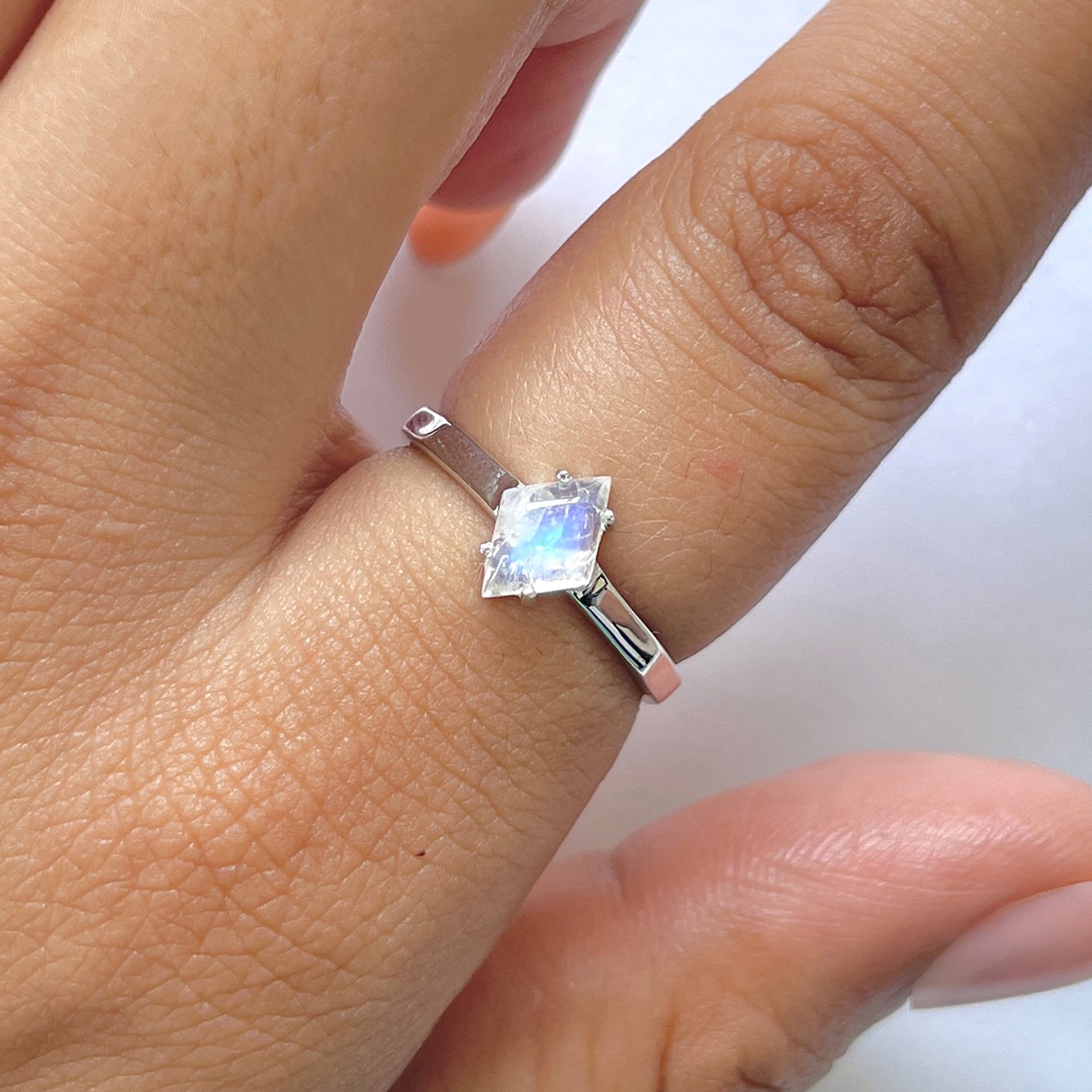 Moonstone Ring-(RBM-RDR-1733.)