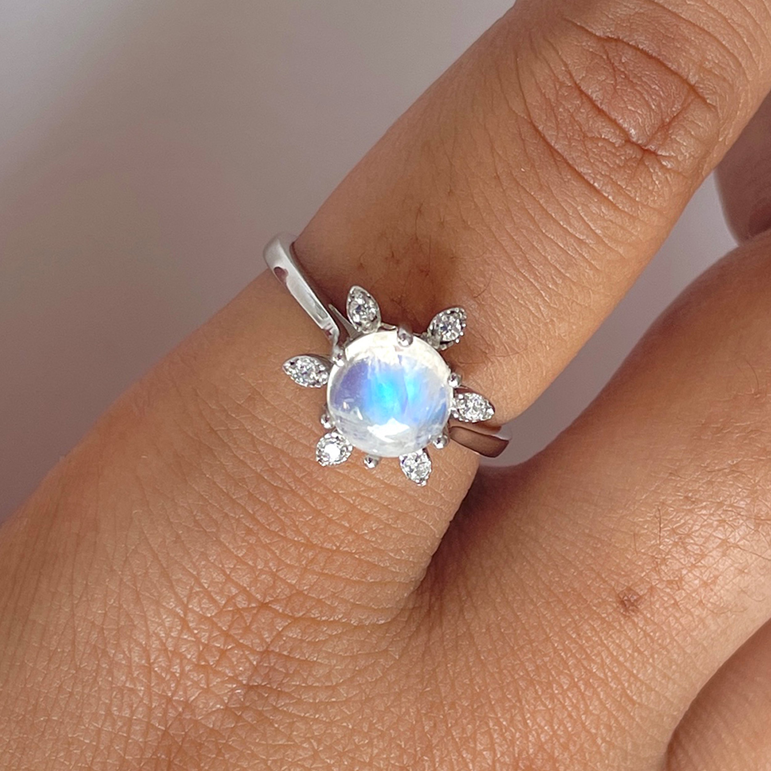 Moonstone Ring-(RBM-RDR-1747.)