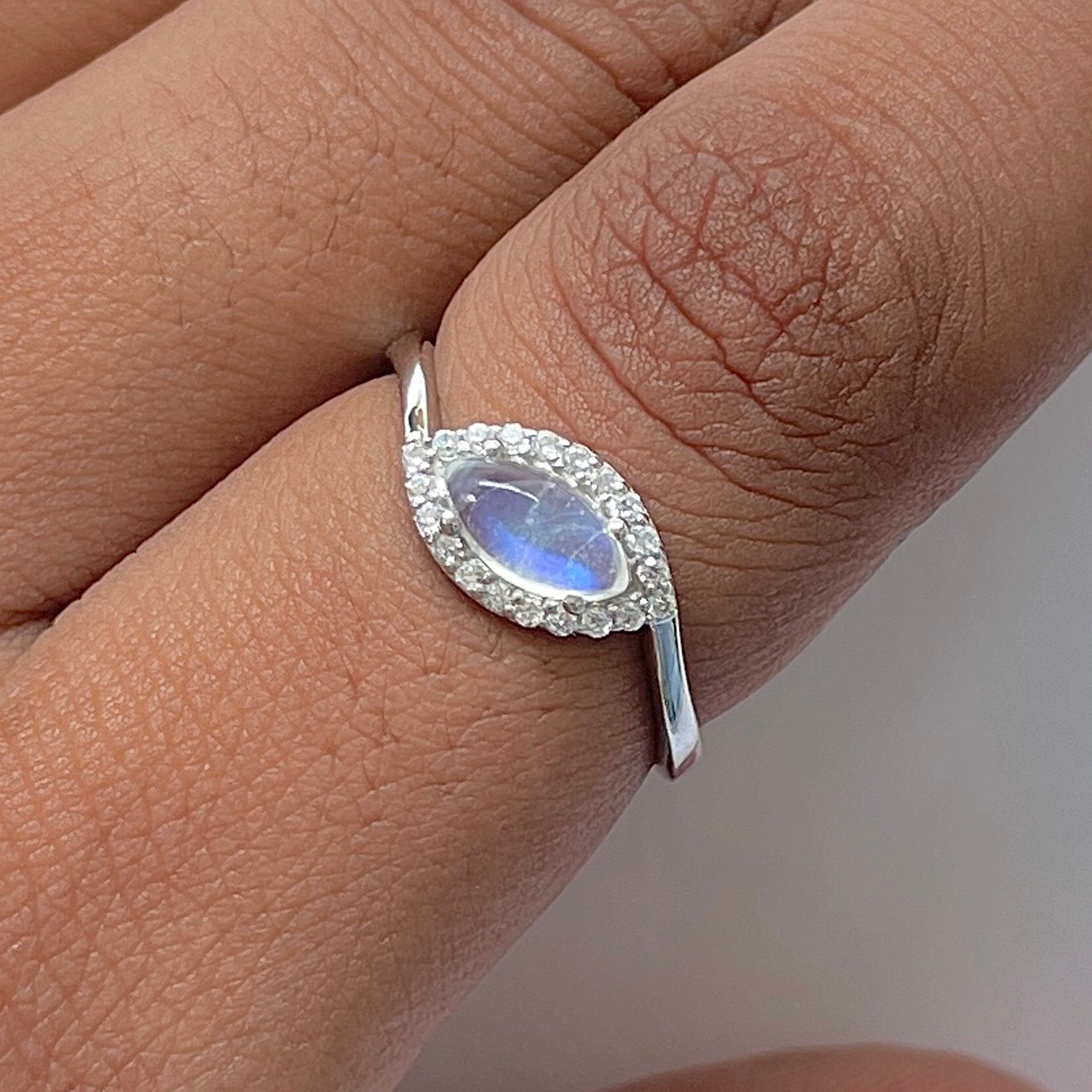 Moonstone Ring-(RBM-RDR-1755.)