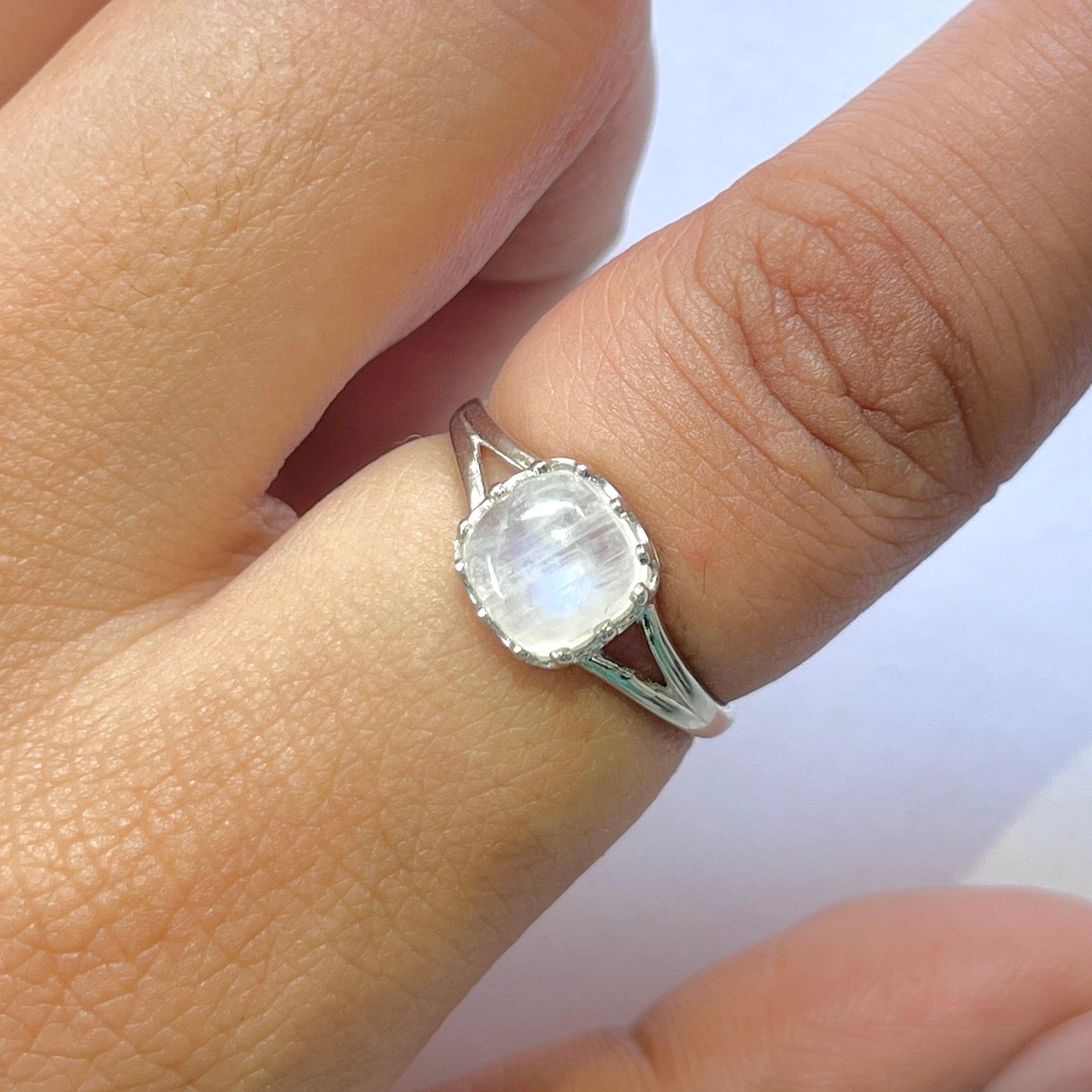 Moonstone Ring-(RBM-RDR-1770.)