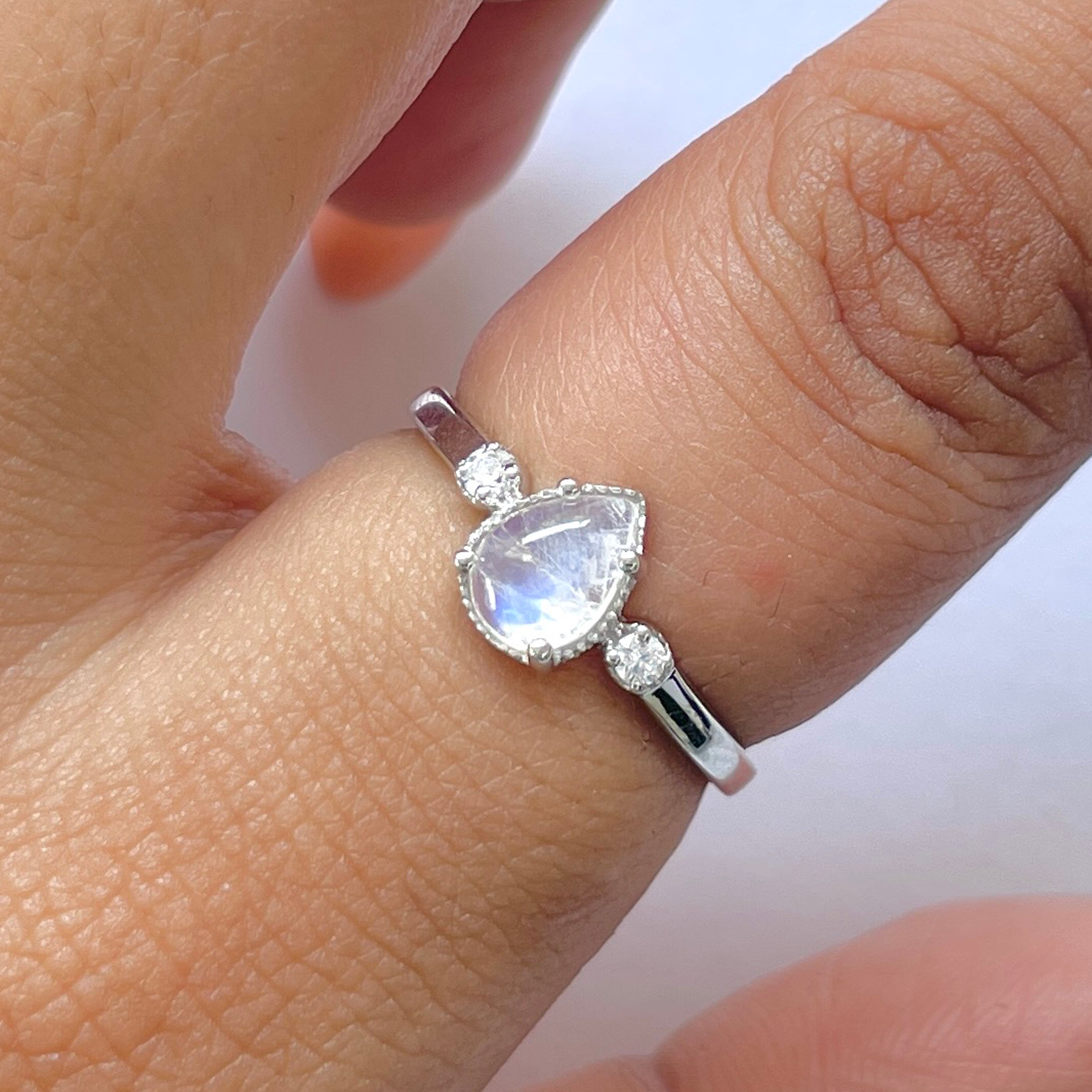Moonstone Ring-(RBM-RDR-1772.)