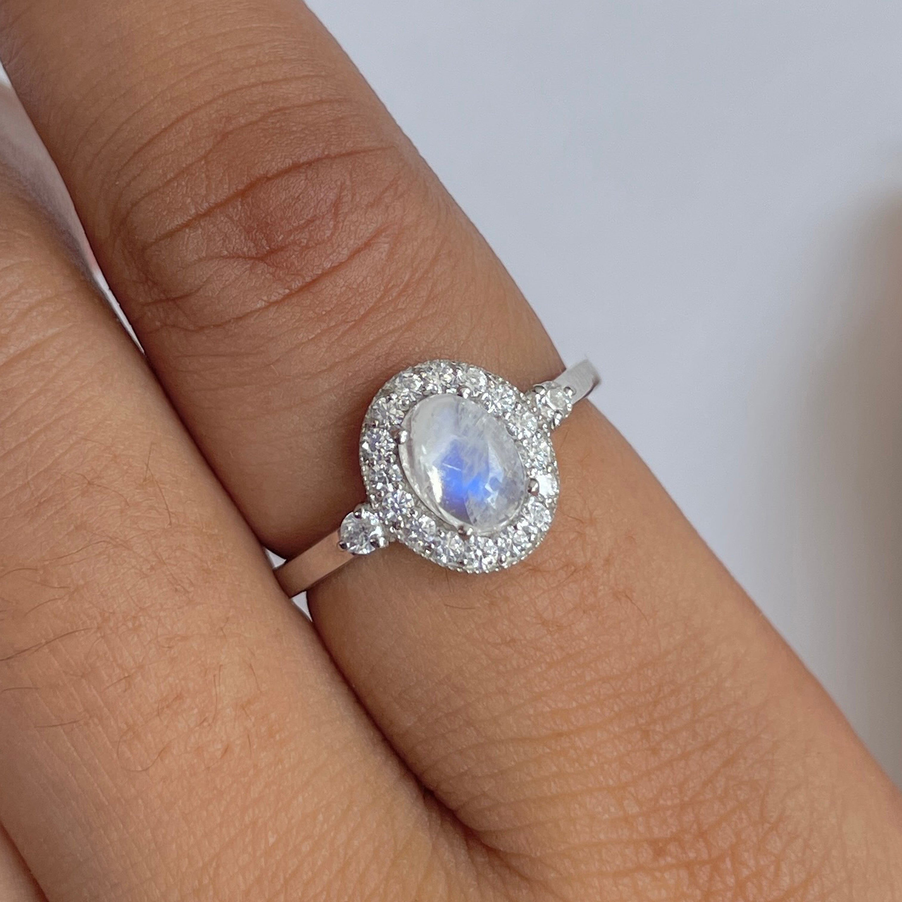 Moonstone Ring-(RBM-RDR-1792.)