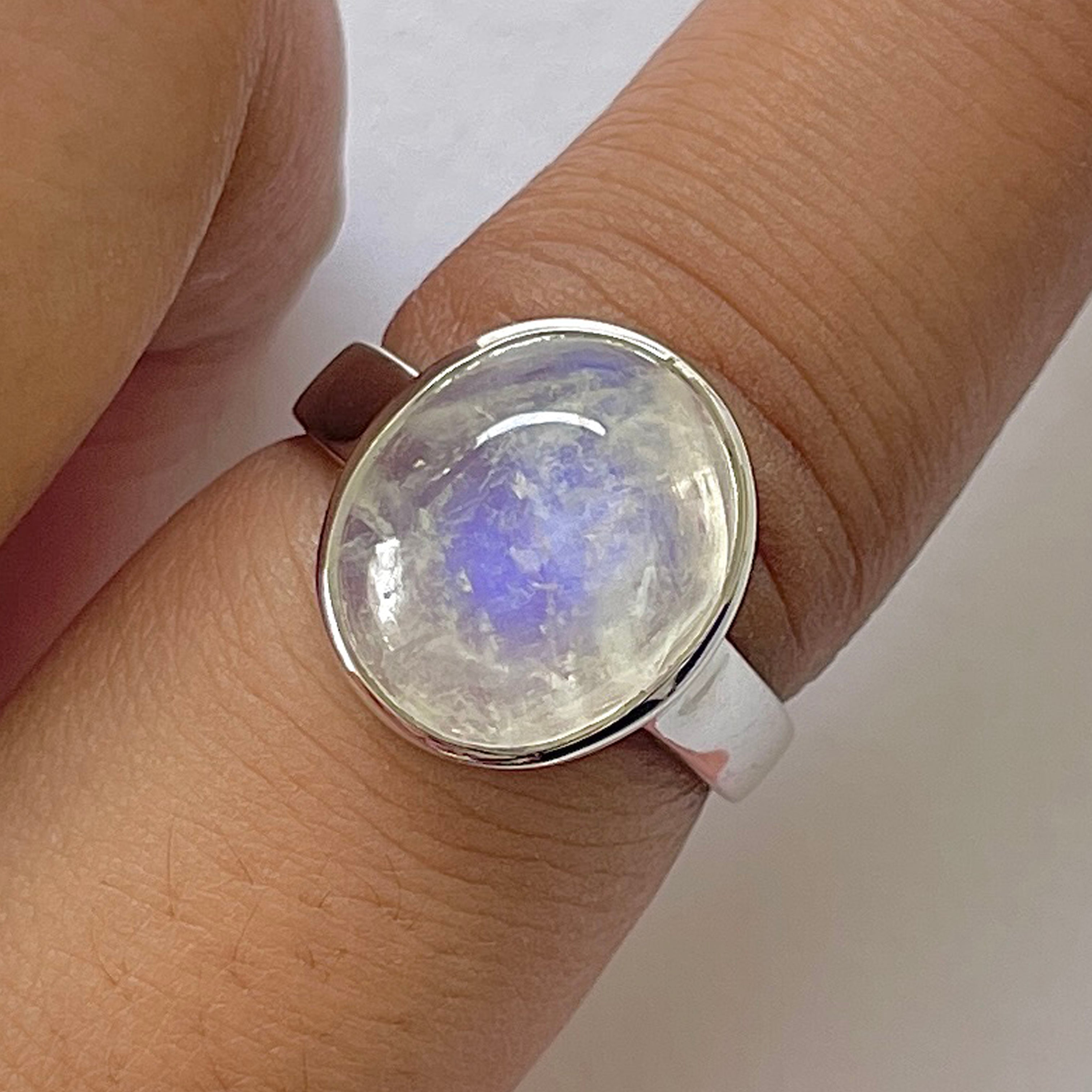 Moonstone Ring-(RBM-RDR-1880.)