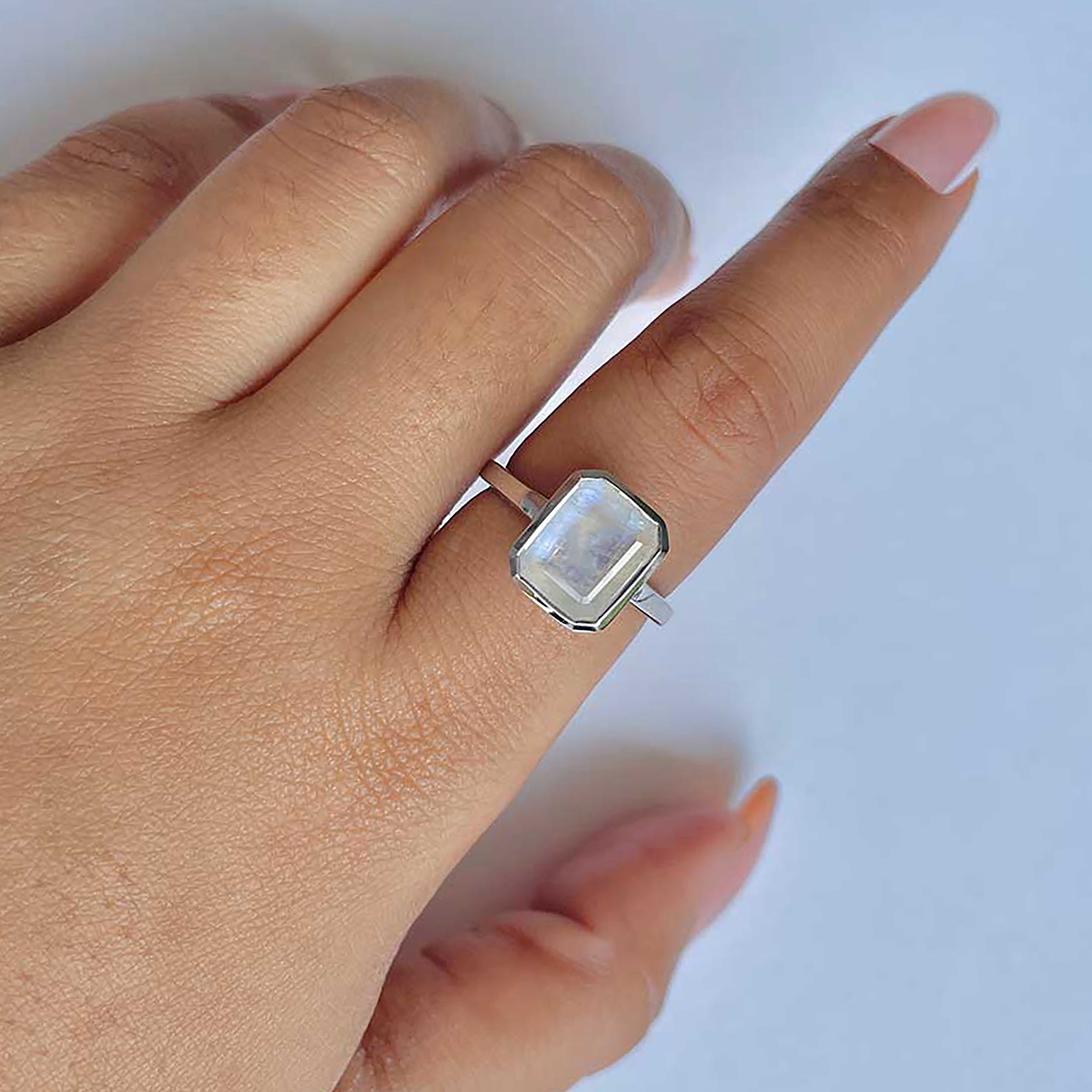 Moonstone Ring-(RBM-RDR-1926.)