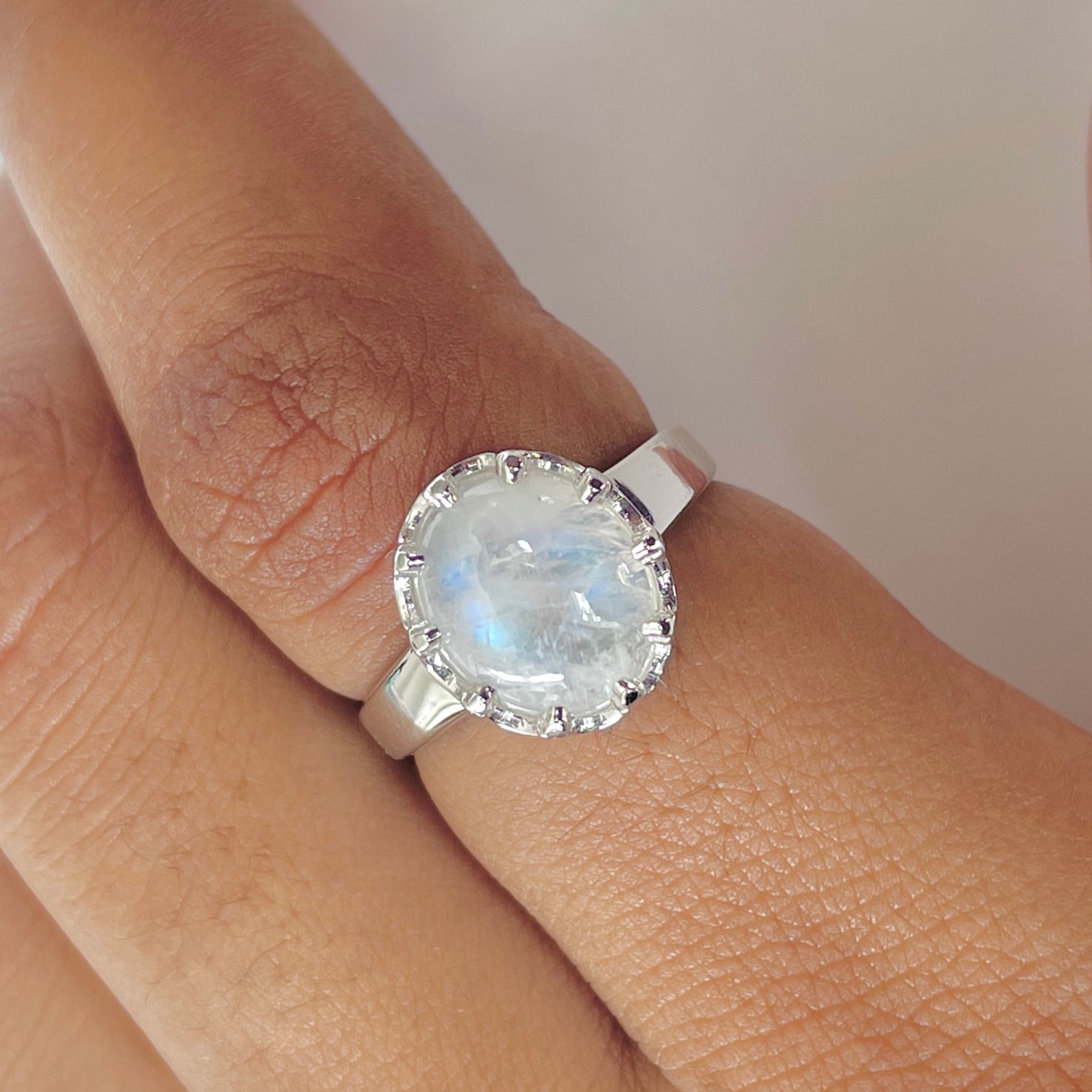 Moonstone Ring-(RBM-RDR-1952.)