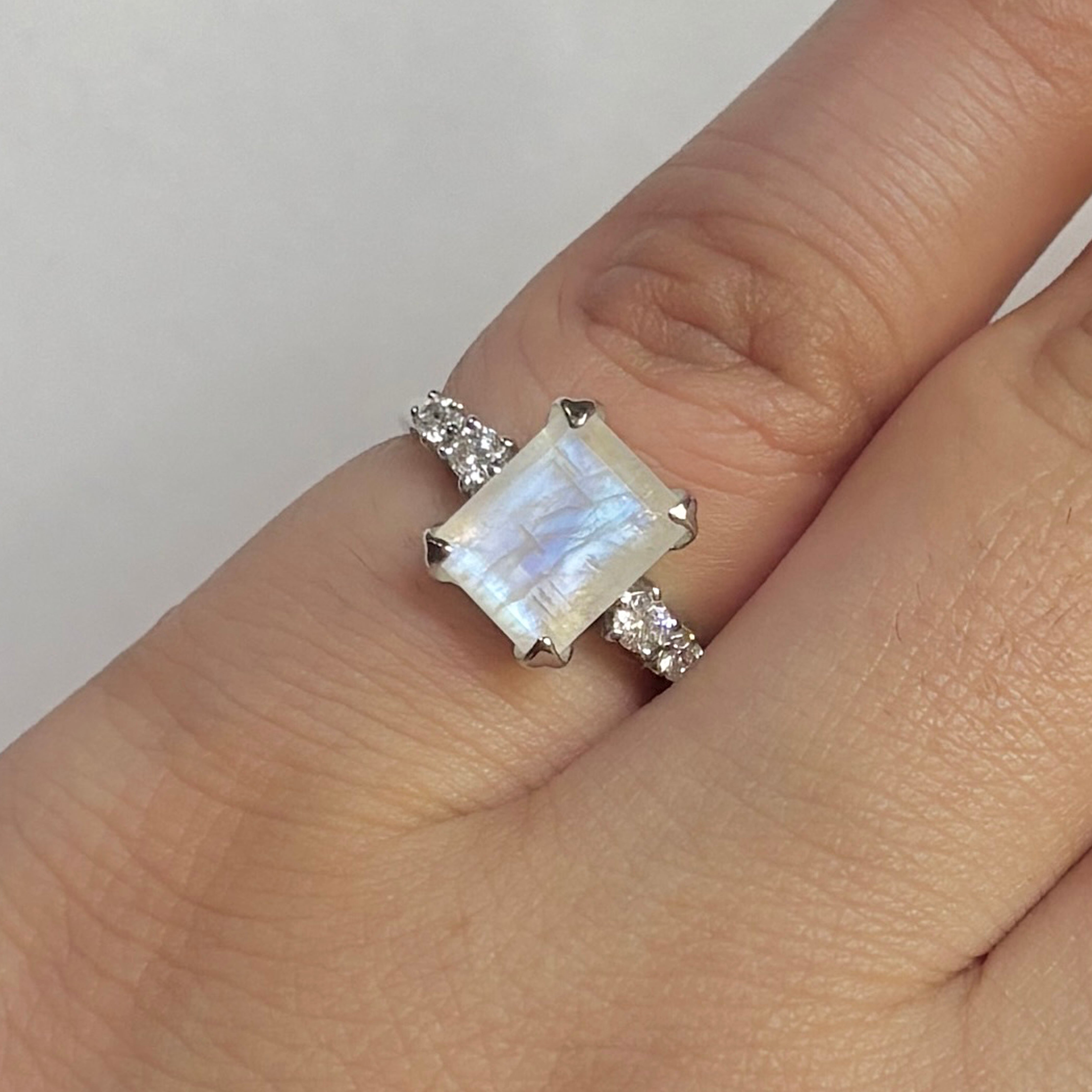 Moonstone Ring-(RBM-RDR-2215.)