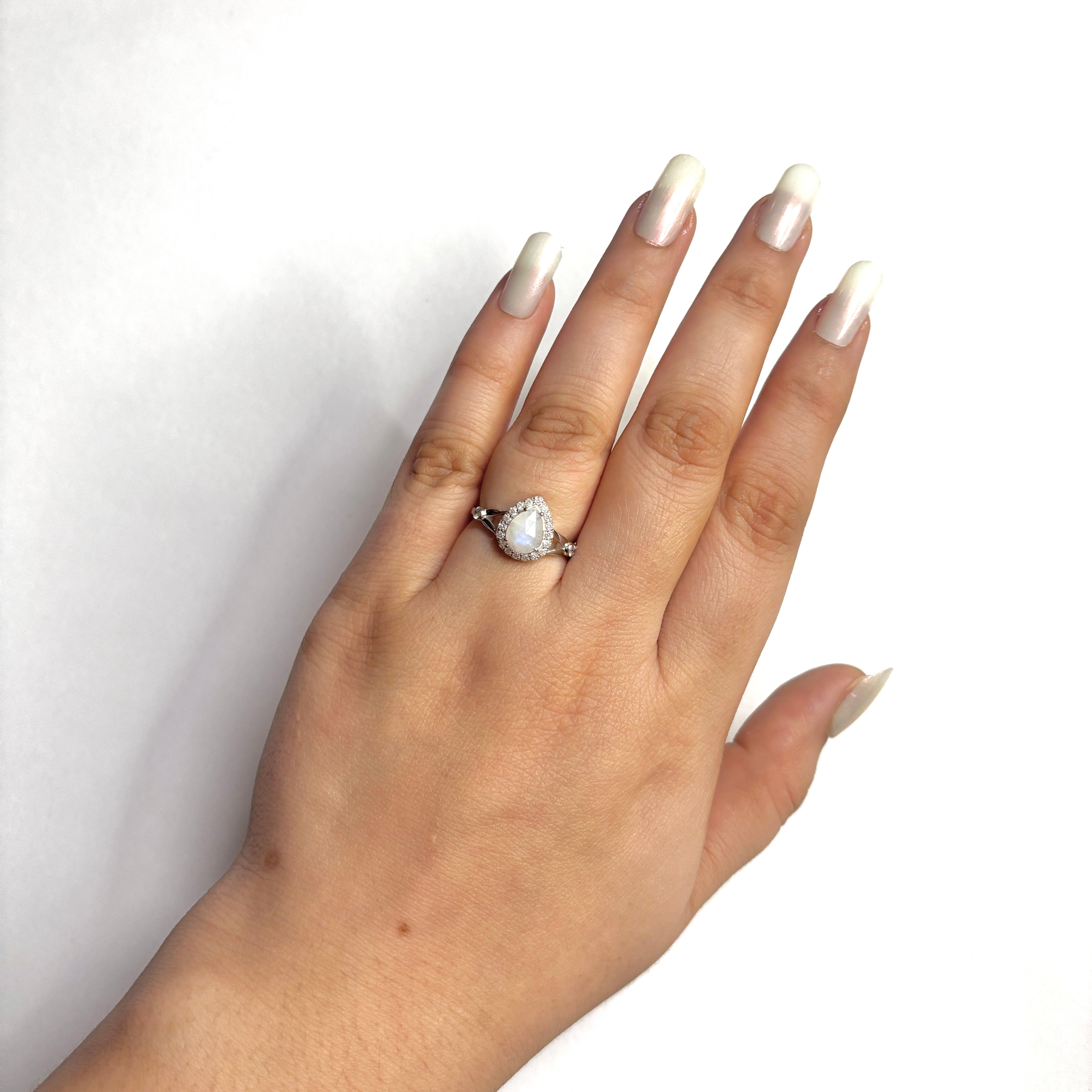 Moonstone Ring-(RBM-RDR-2243.)