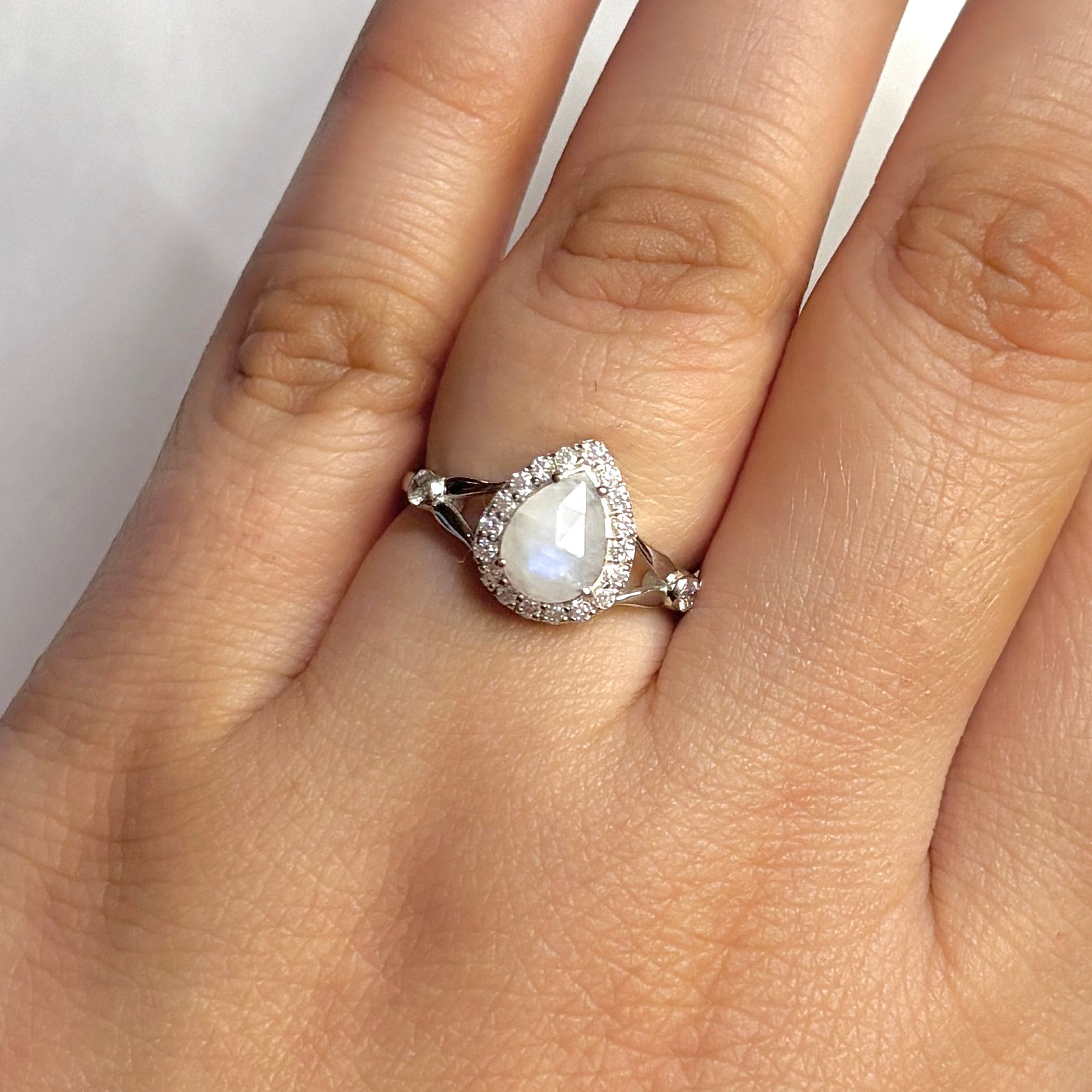 Moonstone Ring-(RBM-RDR-2243.)
