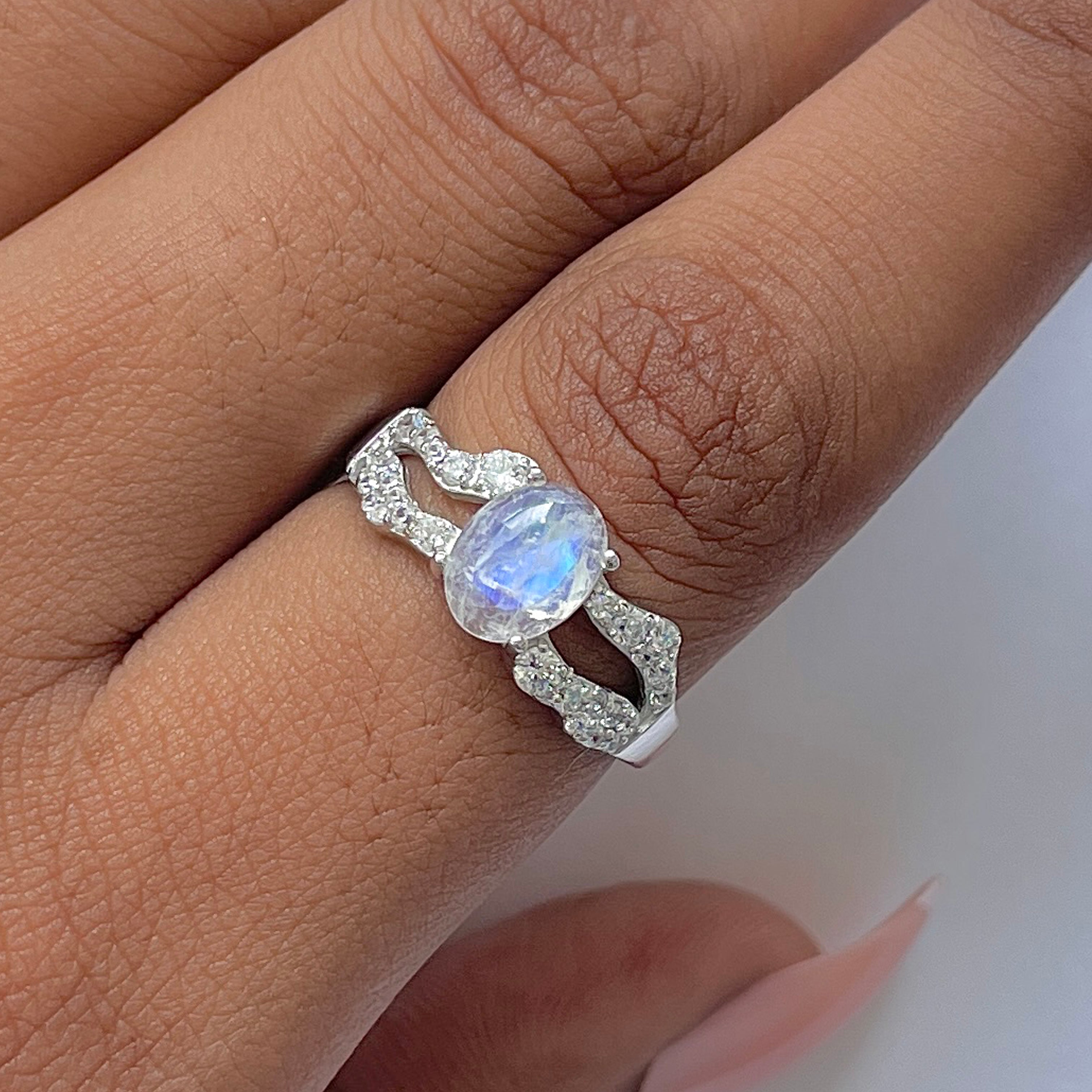 Moonstone Ring-(RBM-RDR-2267.)