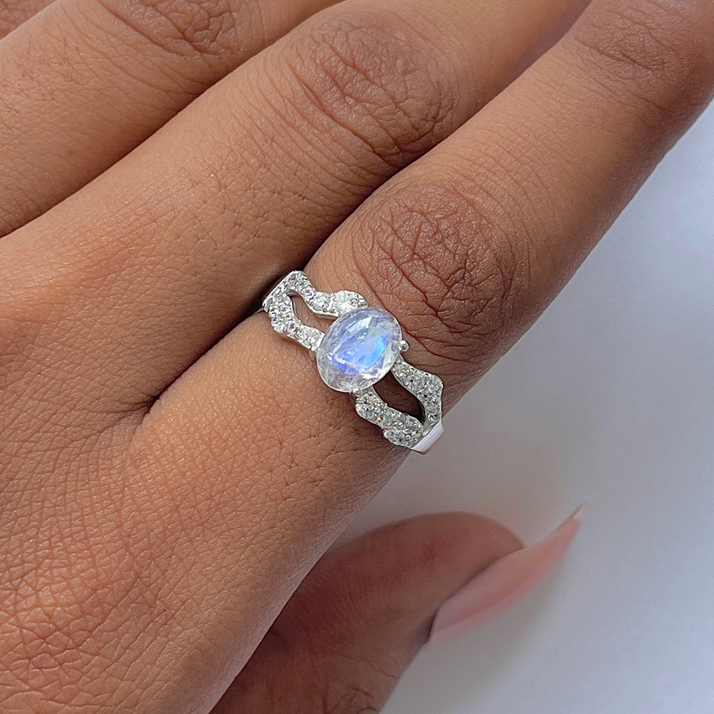 Moonstone Ring-(RBM-RDR-2267.)