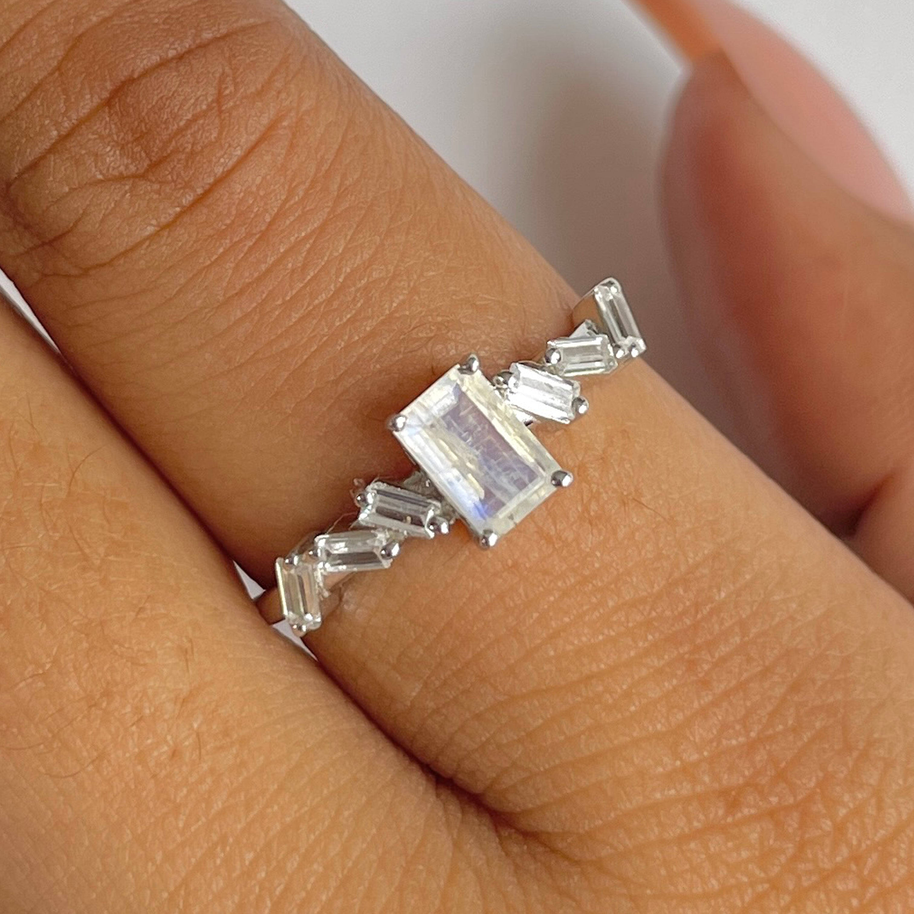 Moonstone Ring-(RBM-RDR-2306.)