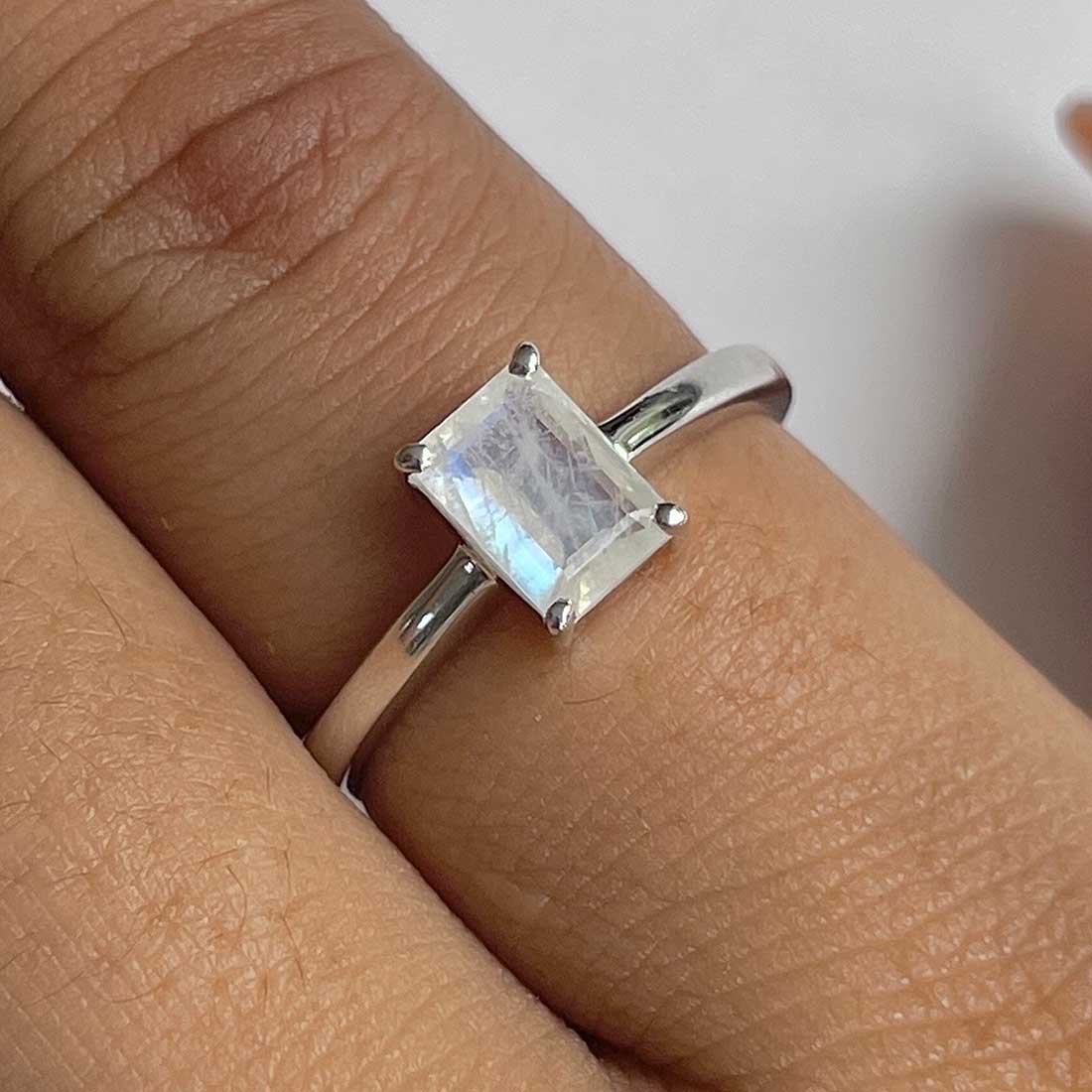 Moonstone Ring-(RBM-RDR-241.)