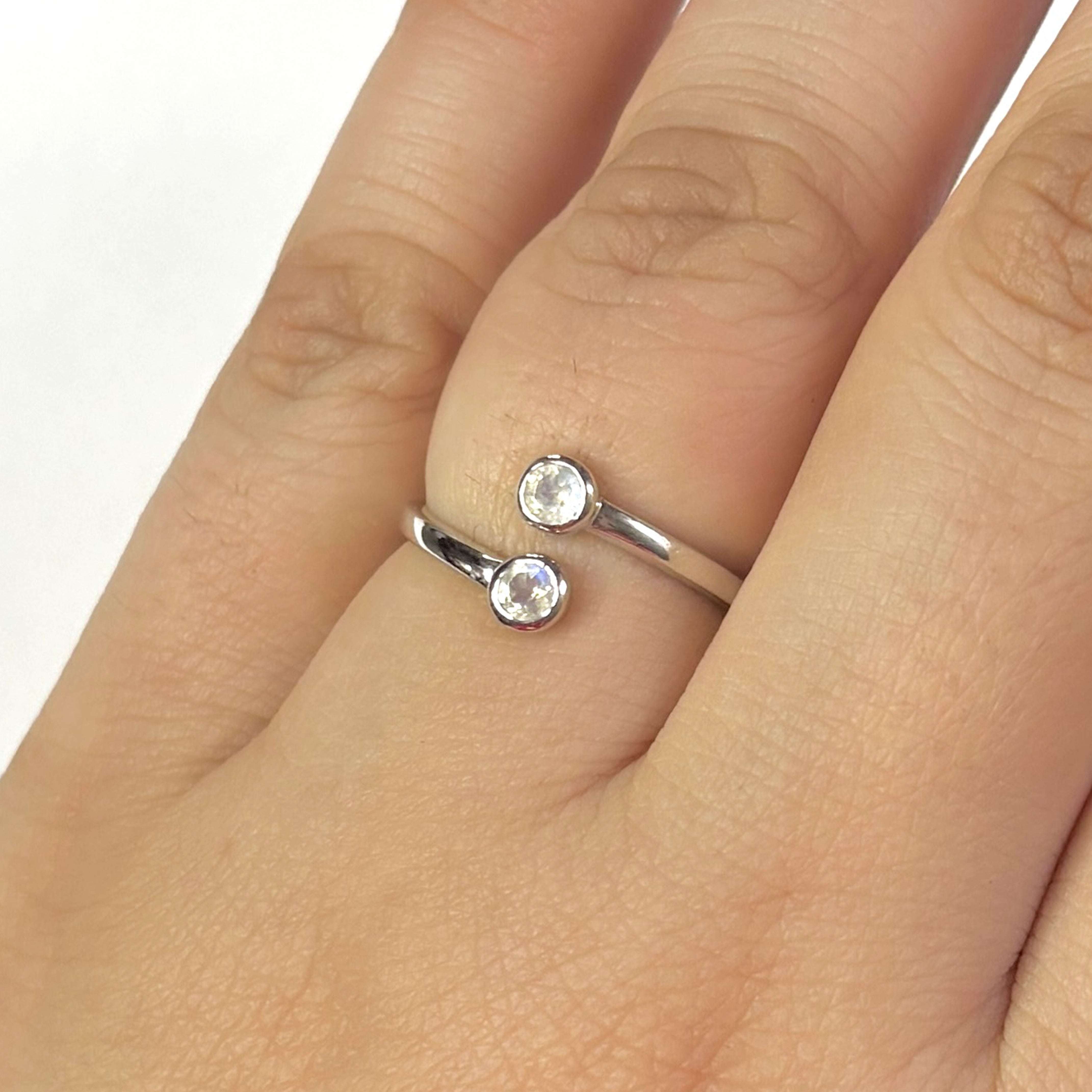 Moonstone Ring-(RBM-RDR-2524.)