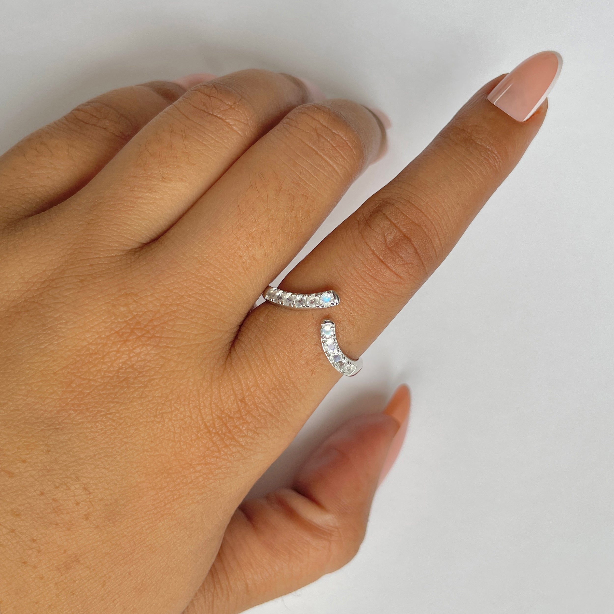 Moonstone Ring-(RBM-RDR-2525.)