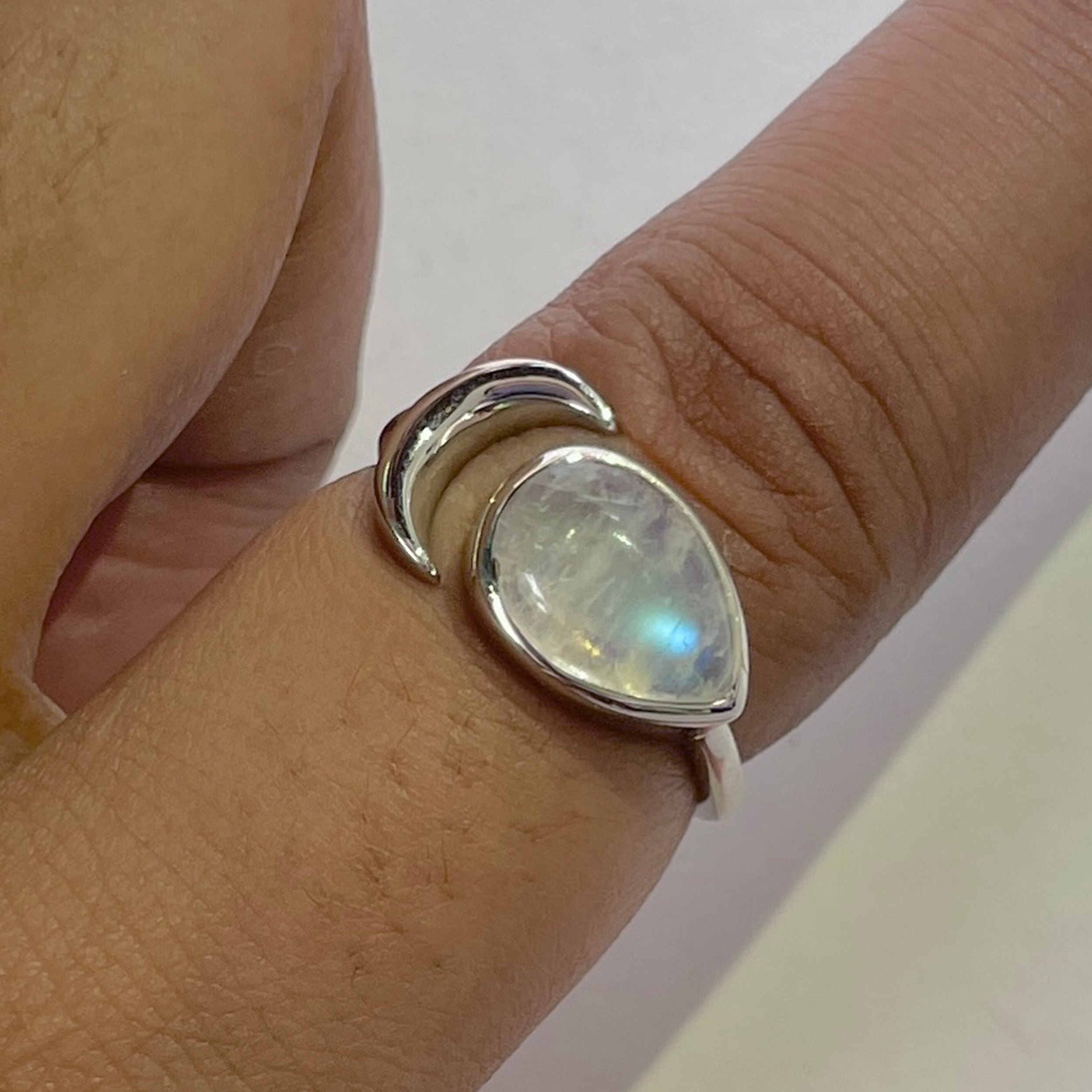 Moonstone Ring-(RBM-RDR-724.)