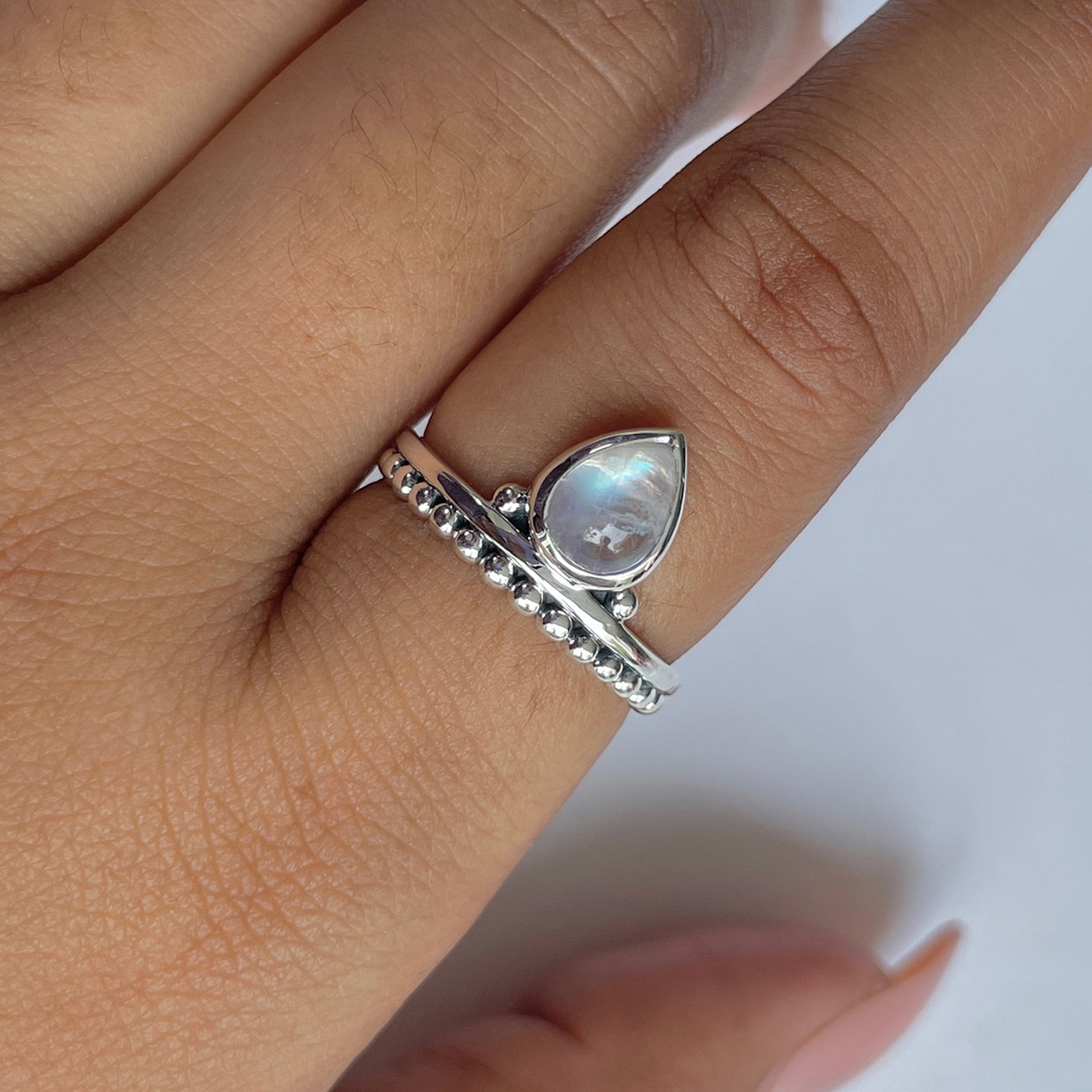 Moonstone Ring-(RBM-RDR-776.)