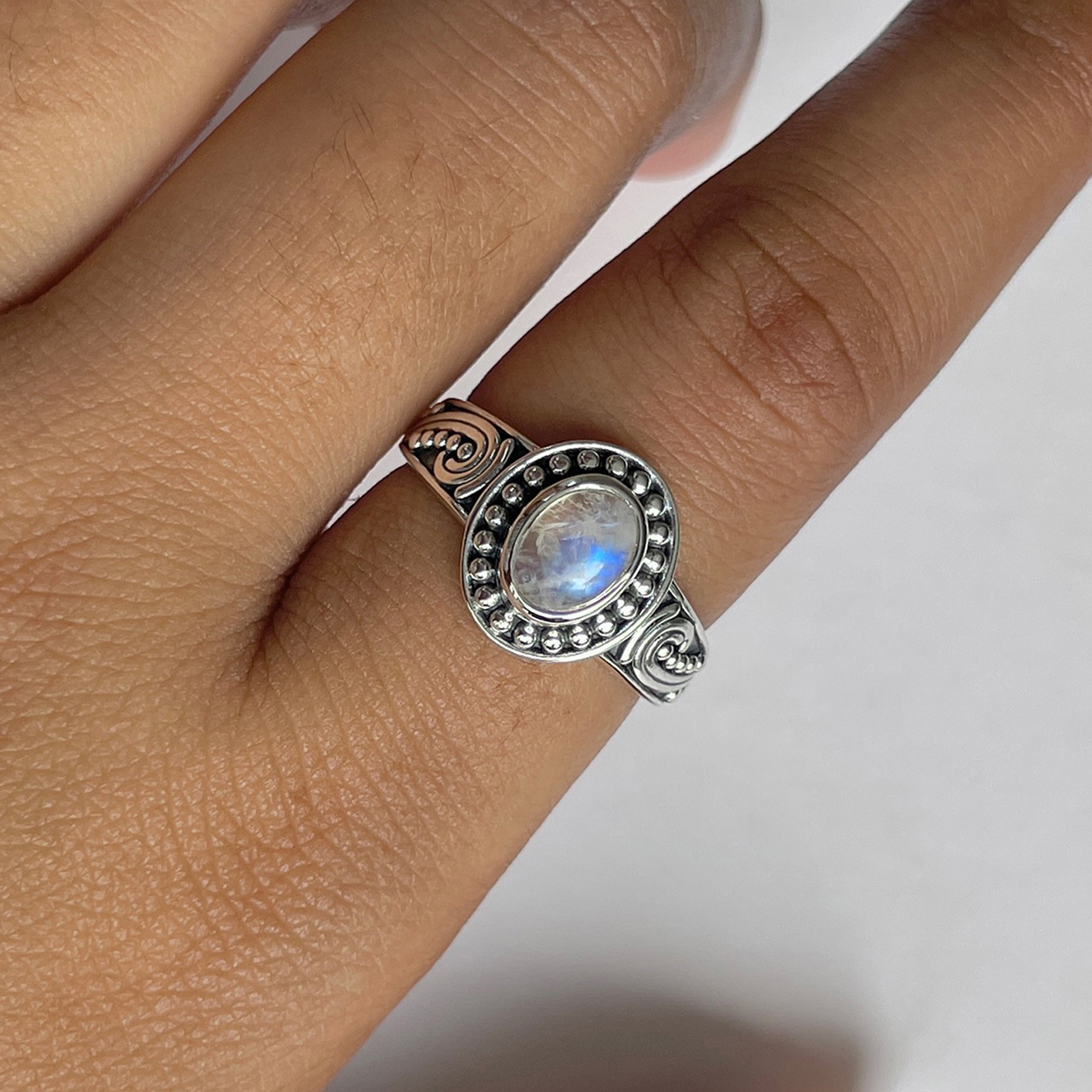 Moonstone Ring-(RBM-RDR-916.)
