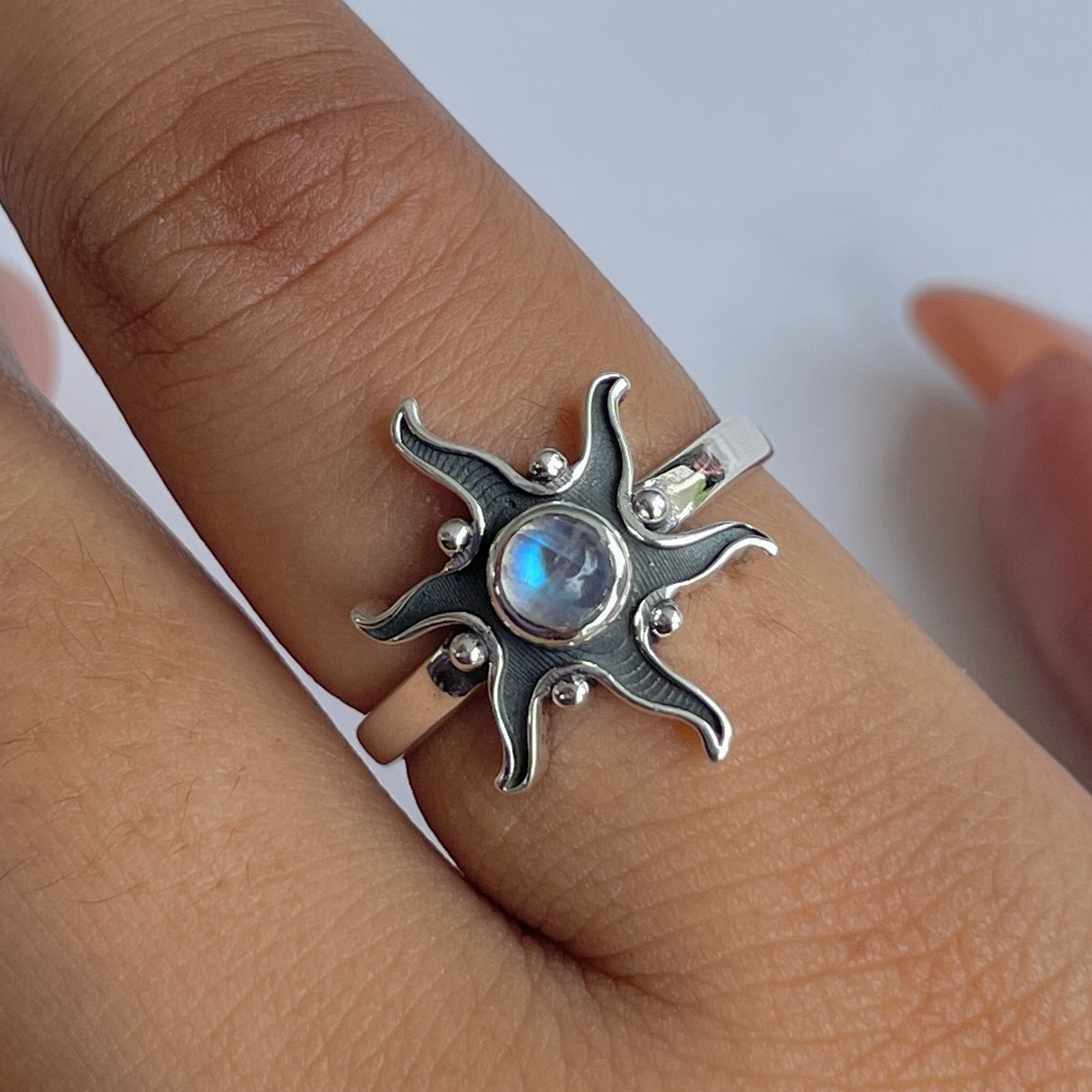 Moonstone Ring-(RBM-RDR-979.)