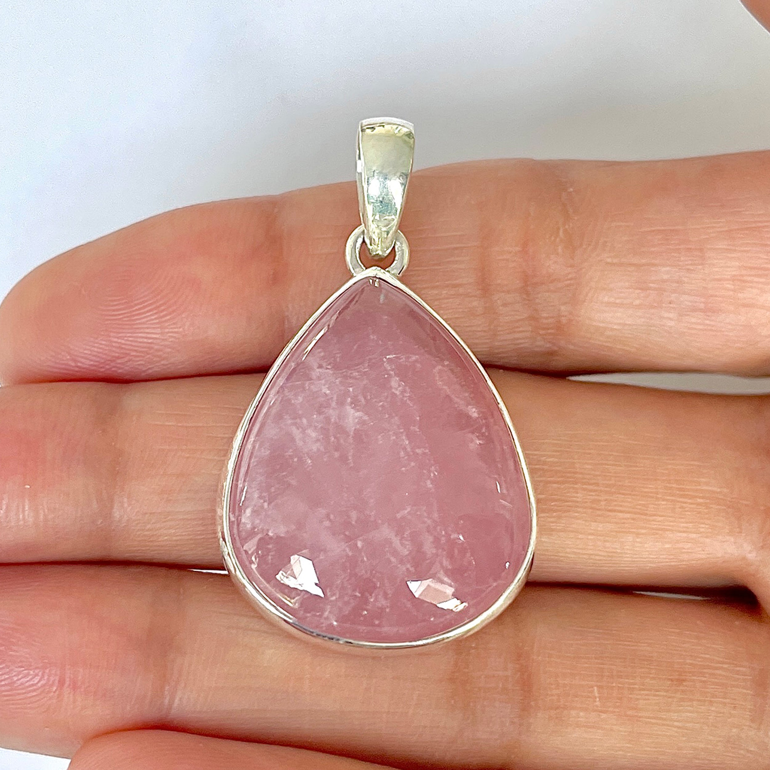 Rose Quartz Pendant-(RSQ-1-114)