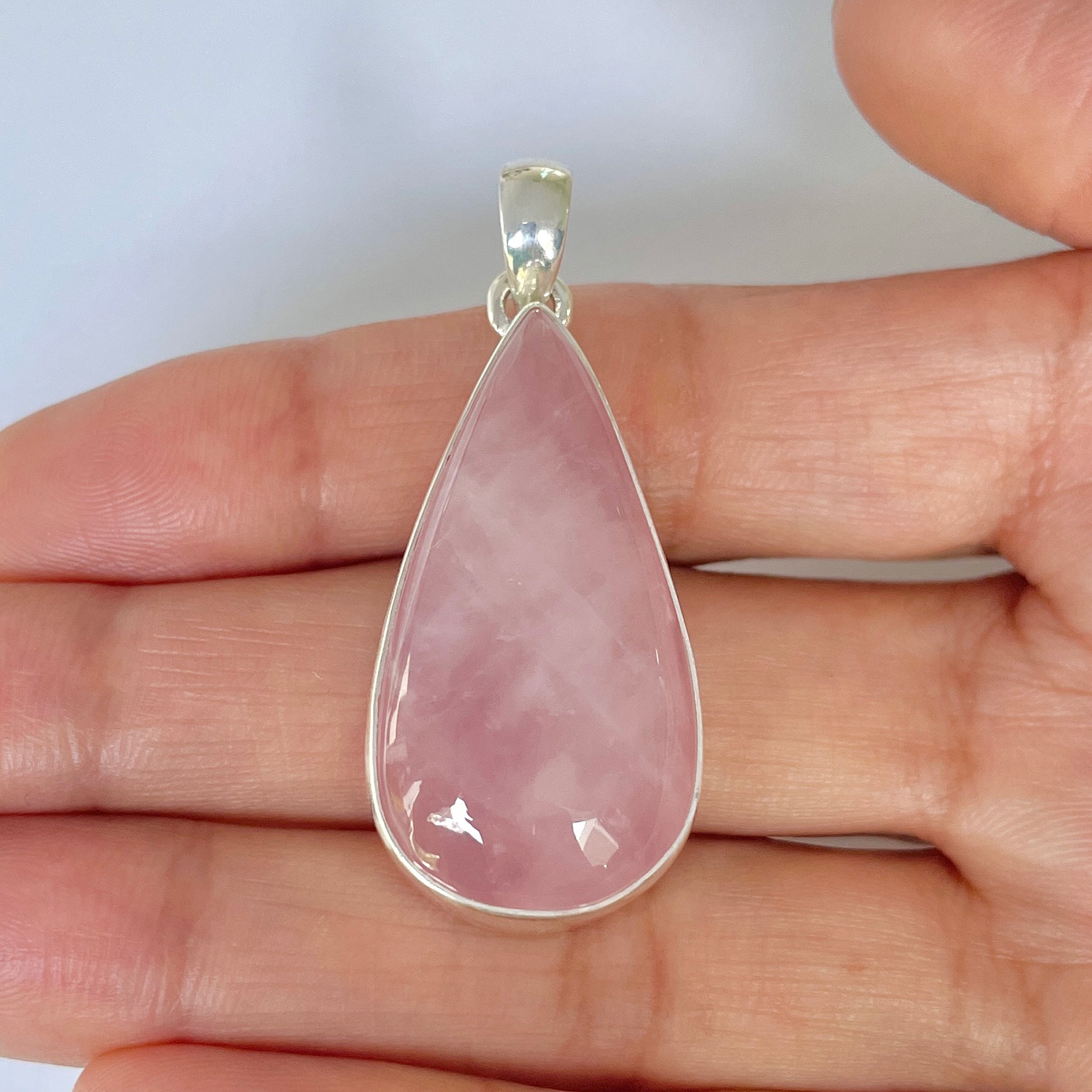 Rose Quartz Pendant-(RSQ-1-14)
